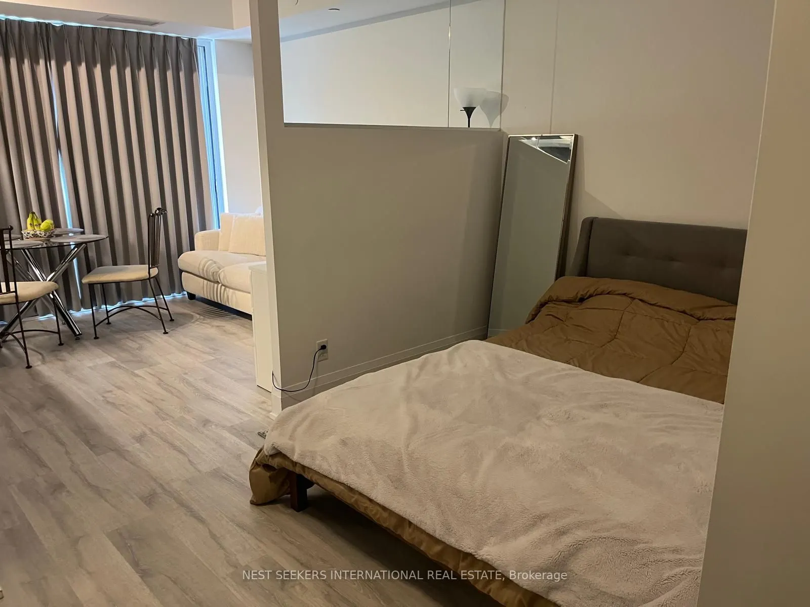 101 Erskine Avenue, #1606