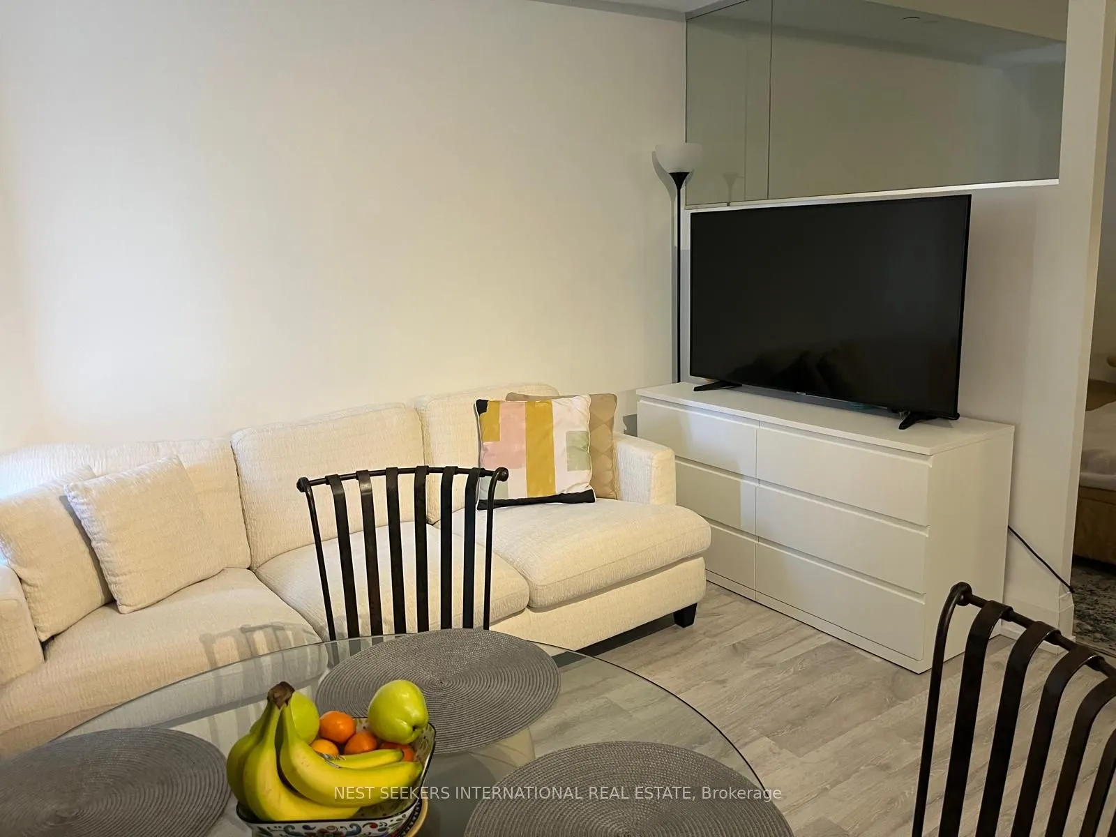 101 Erskine Avenue, #1606