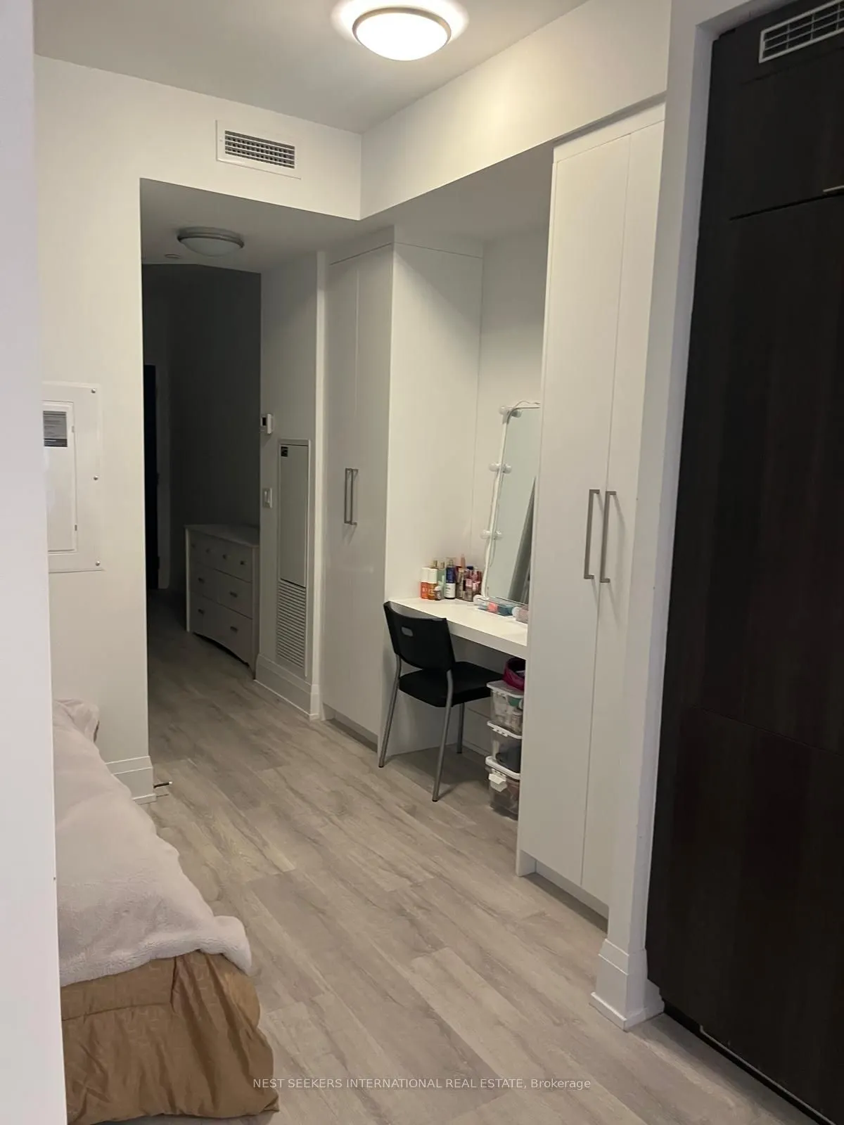 101 Erskine Avenue, #1606
