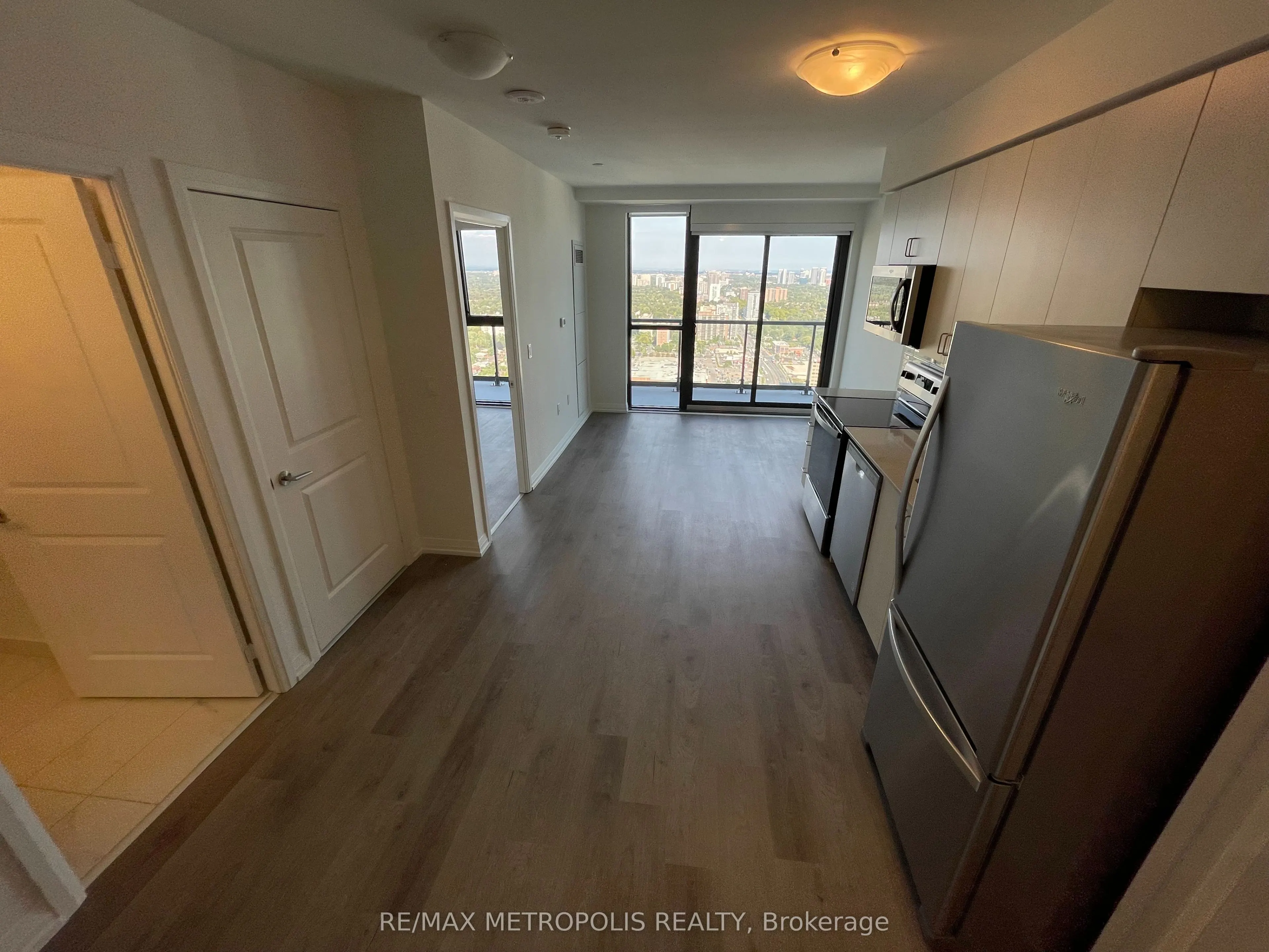 325 Yorkland Boulevard, #PH05
