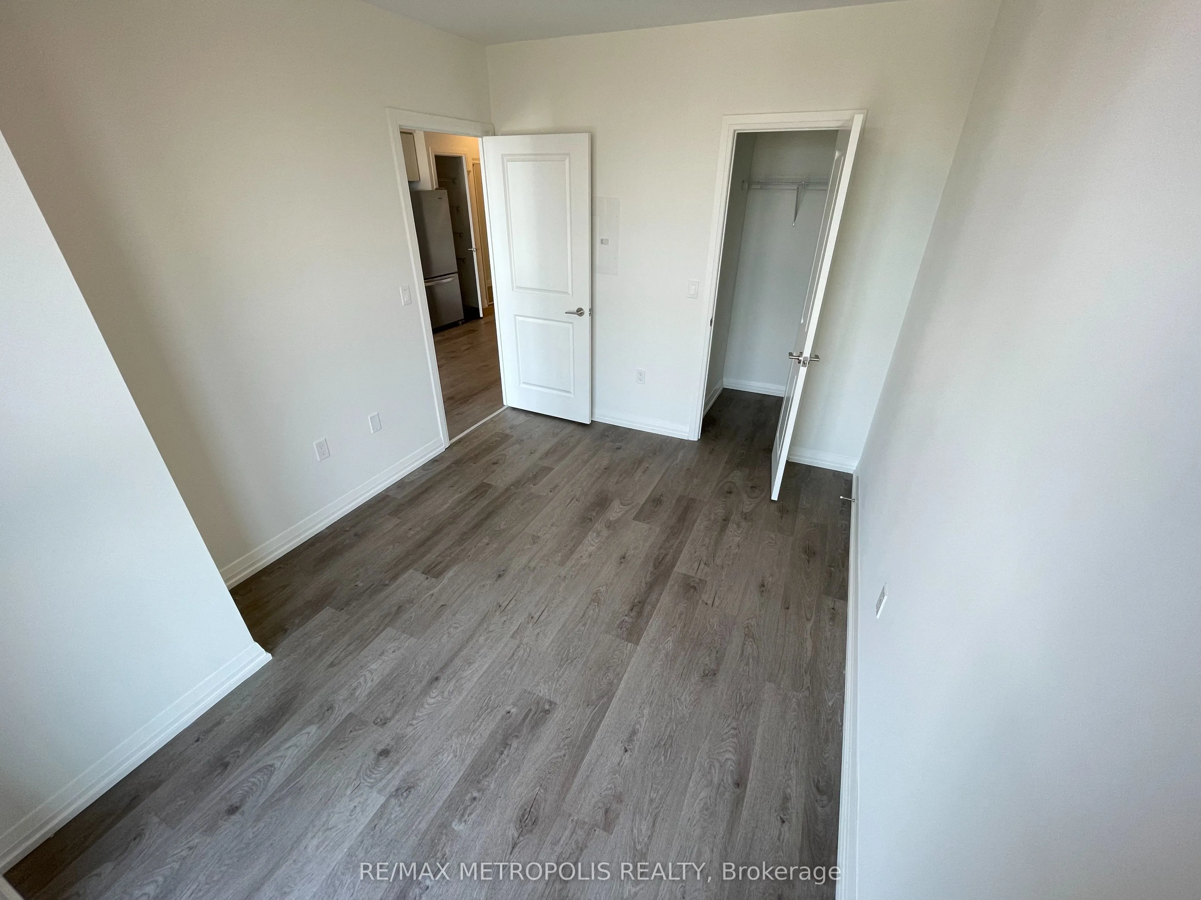 325 Yorkland Boulevard, #PH05