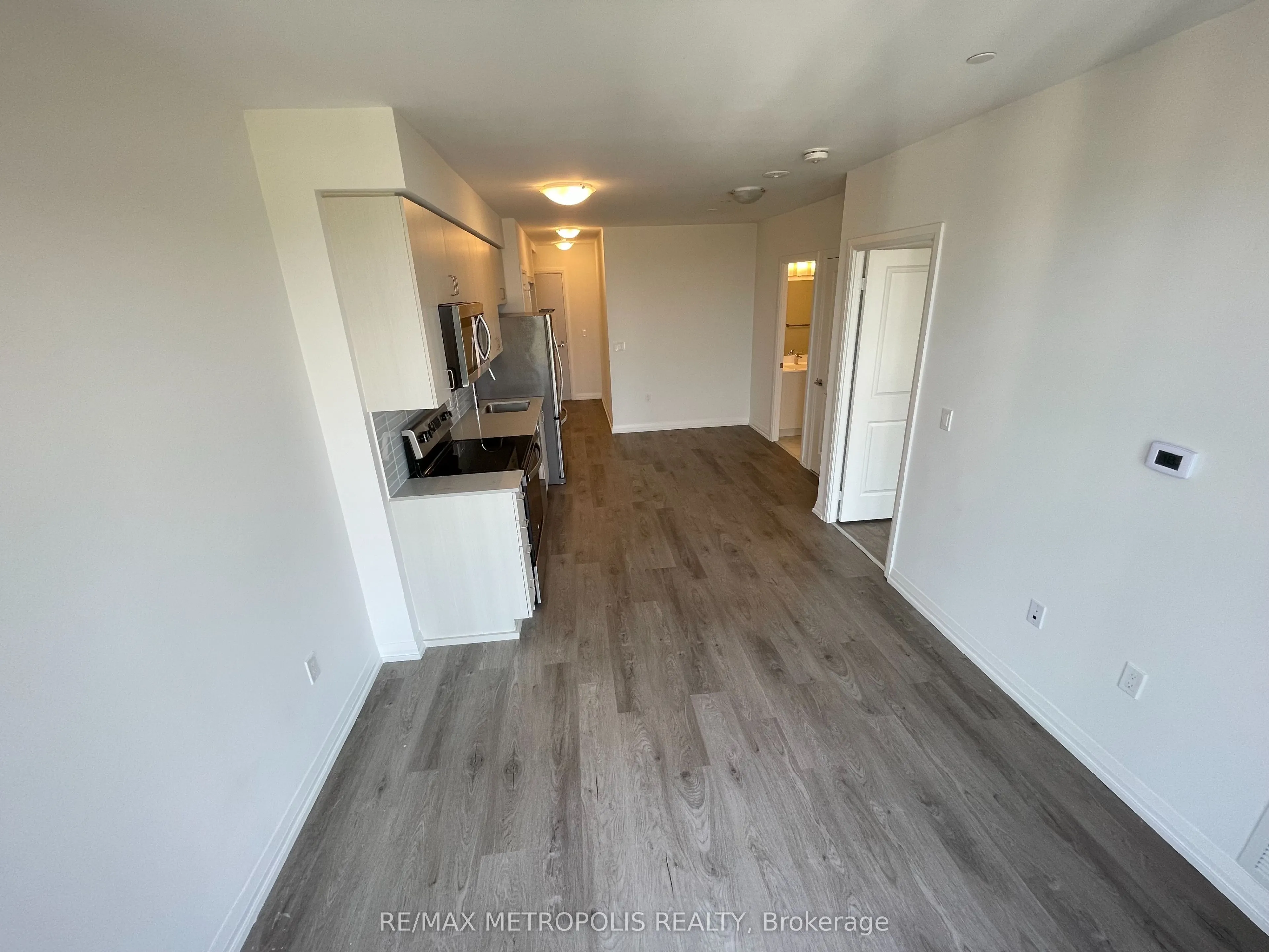 325 Yorkland Boulevard, #PH05
