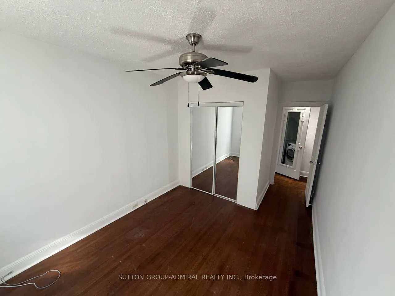 976 Avenue Rd Avenue, #main floor