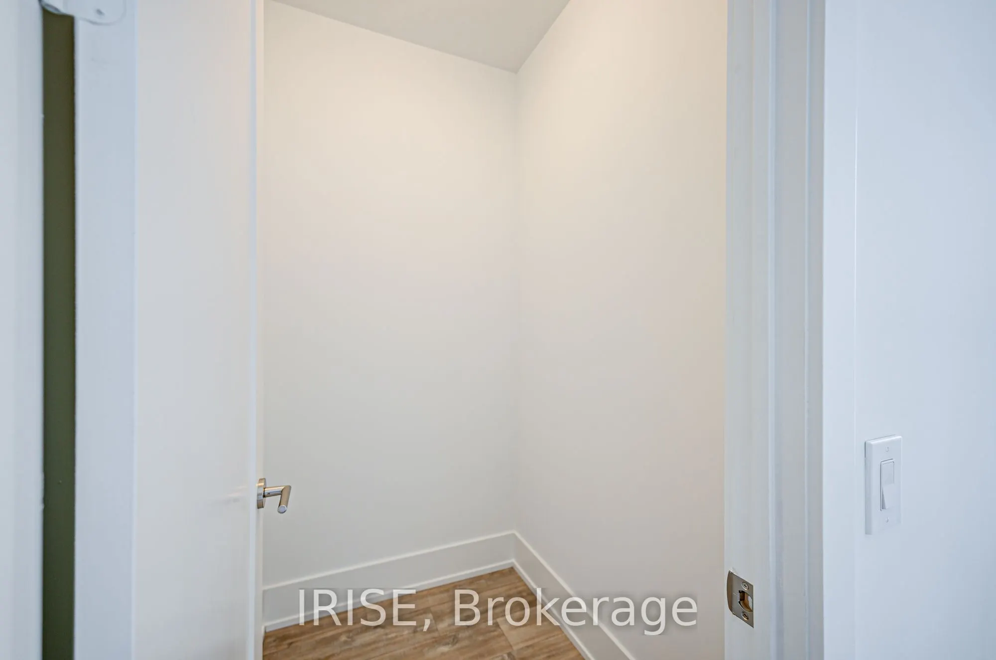 115 Denison Avenue, #416