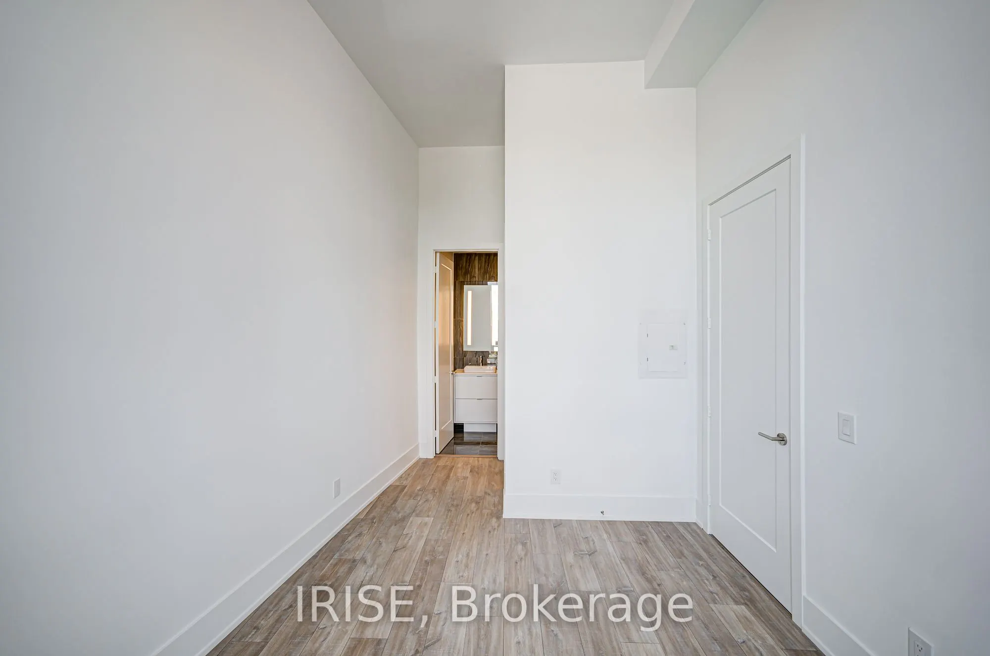 115 Denison Avenue, #416