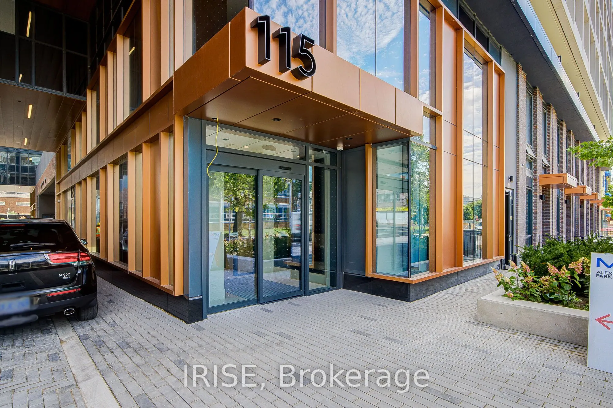 115 Denison Avenue, #416