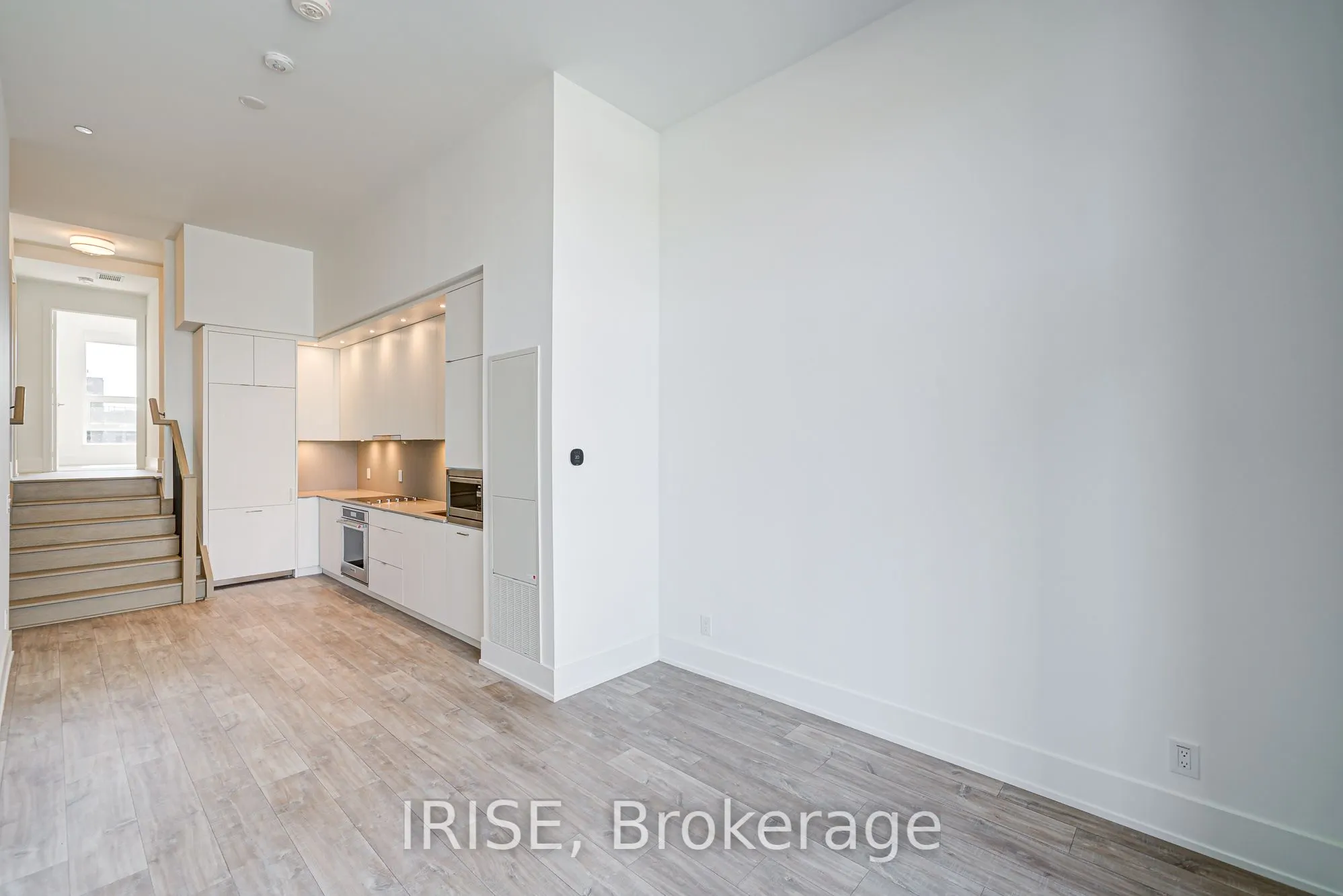 115 Denison Avenue, #416