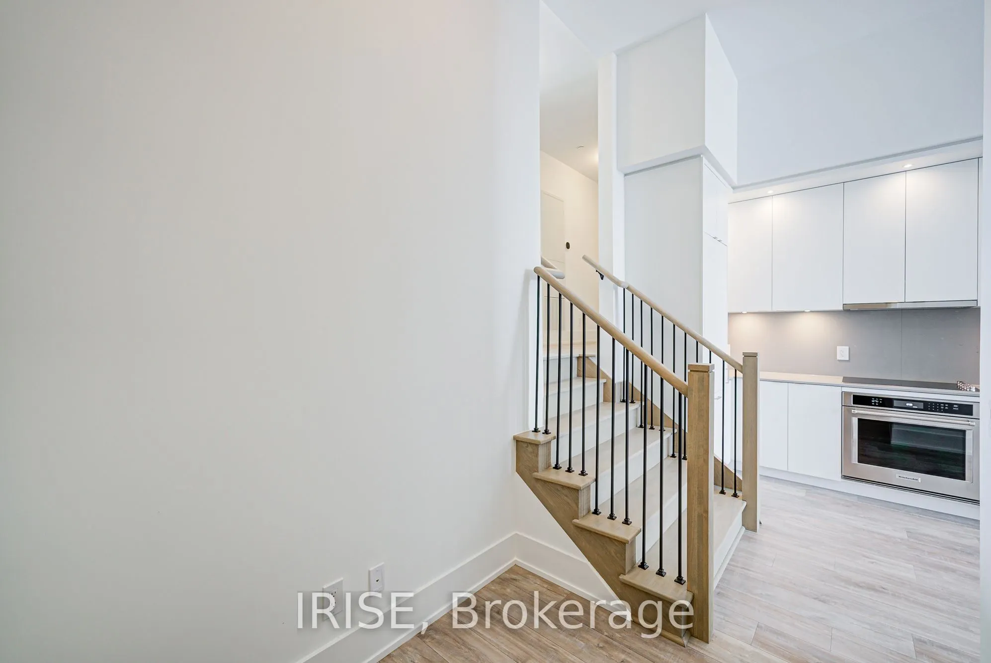 115 Denison Avenue, #416