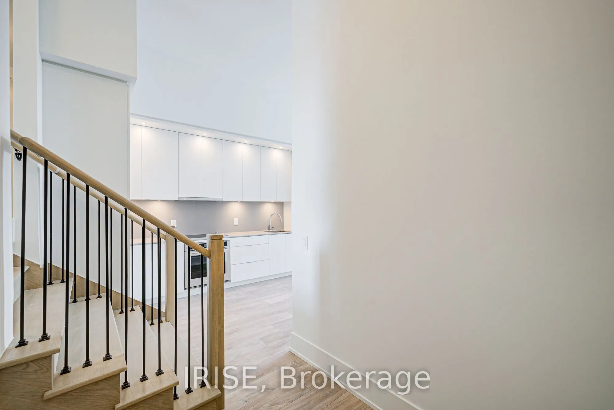 115 Denison Avenue, #416