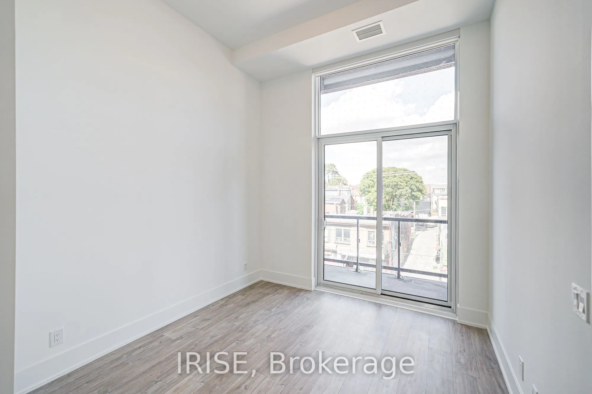 115 Denison Avenue, #416