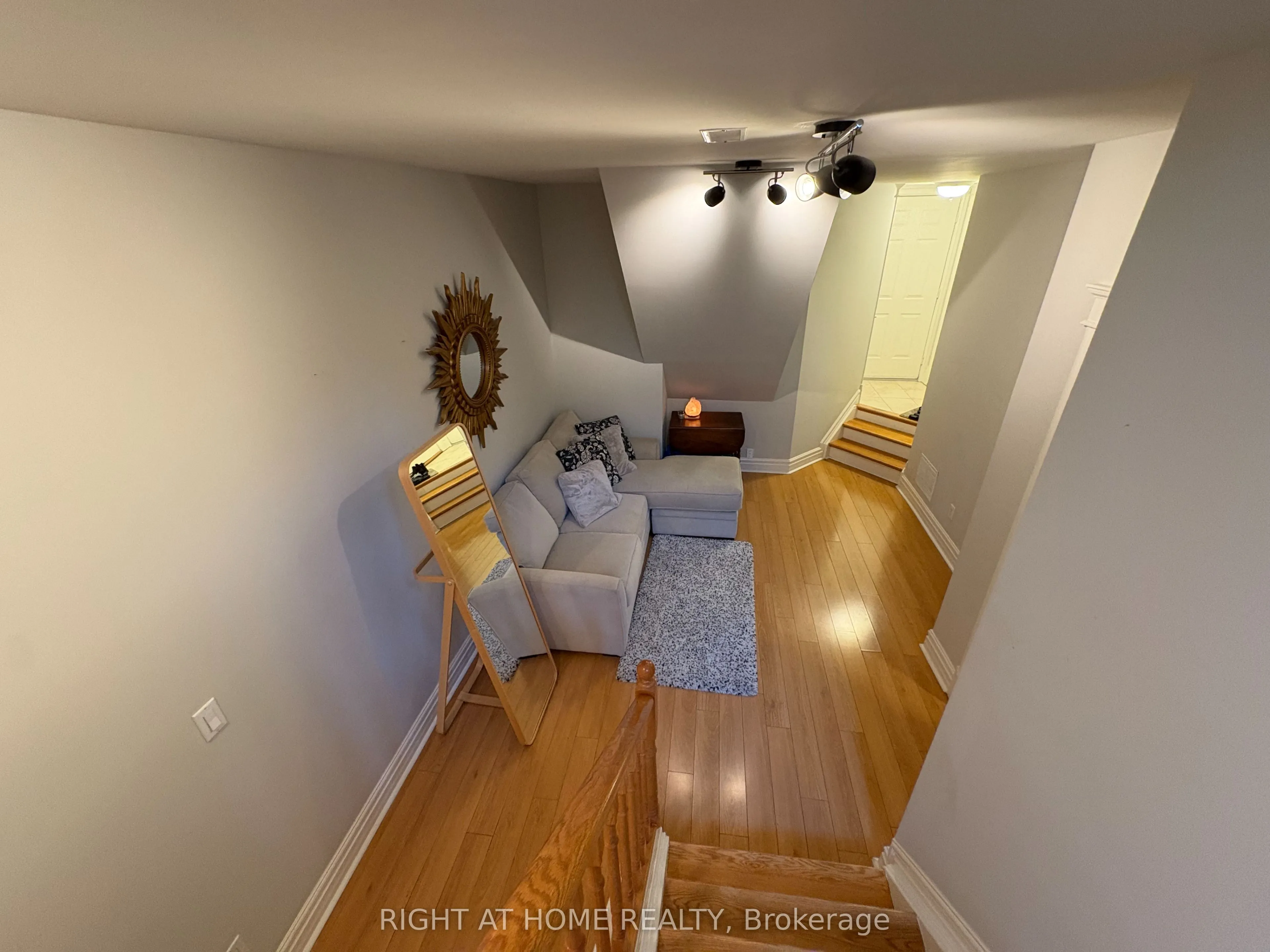 32 Rusholme Park Crescent, #36