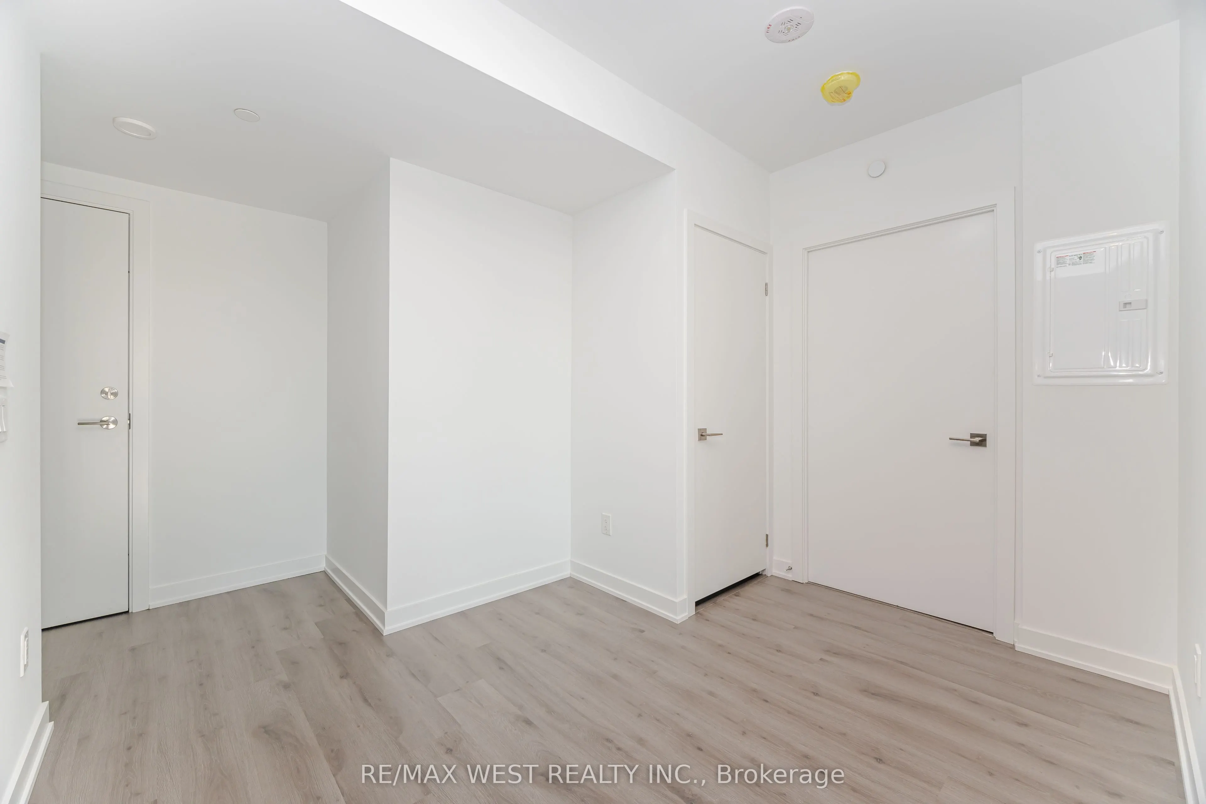 252 Church Street, #3901