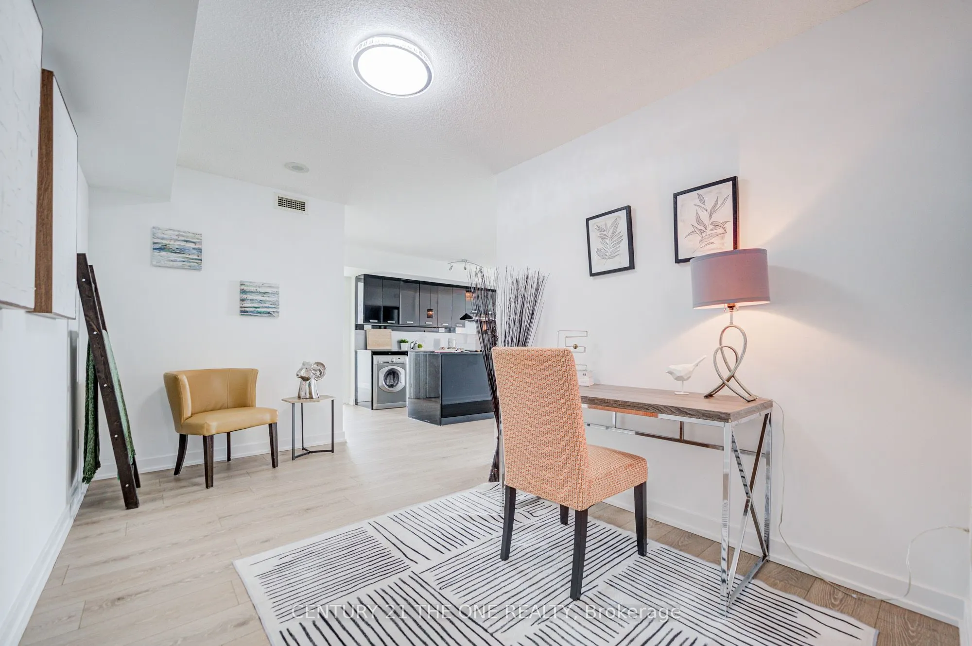 29 Singer Court, #1011
