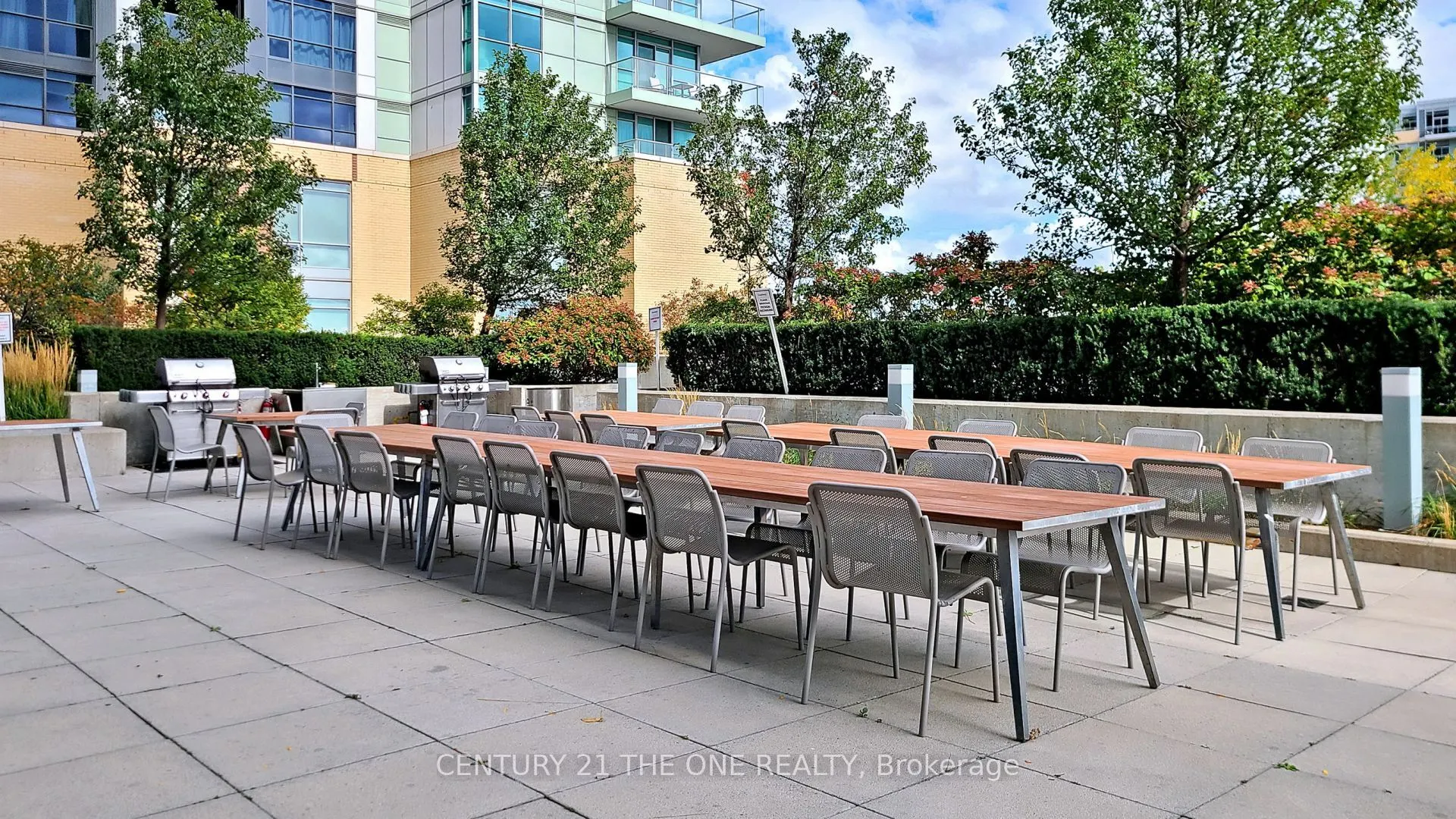 29 Singer Court, #1011