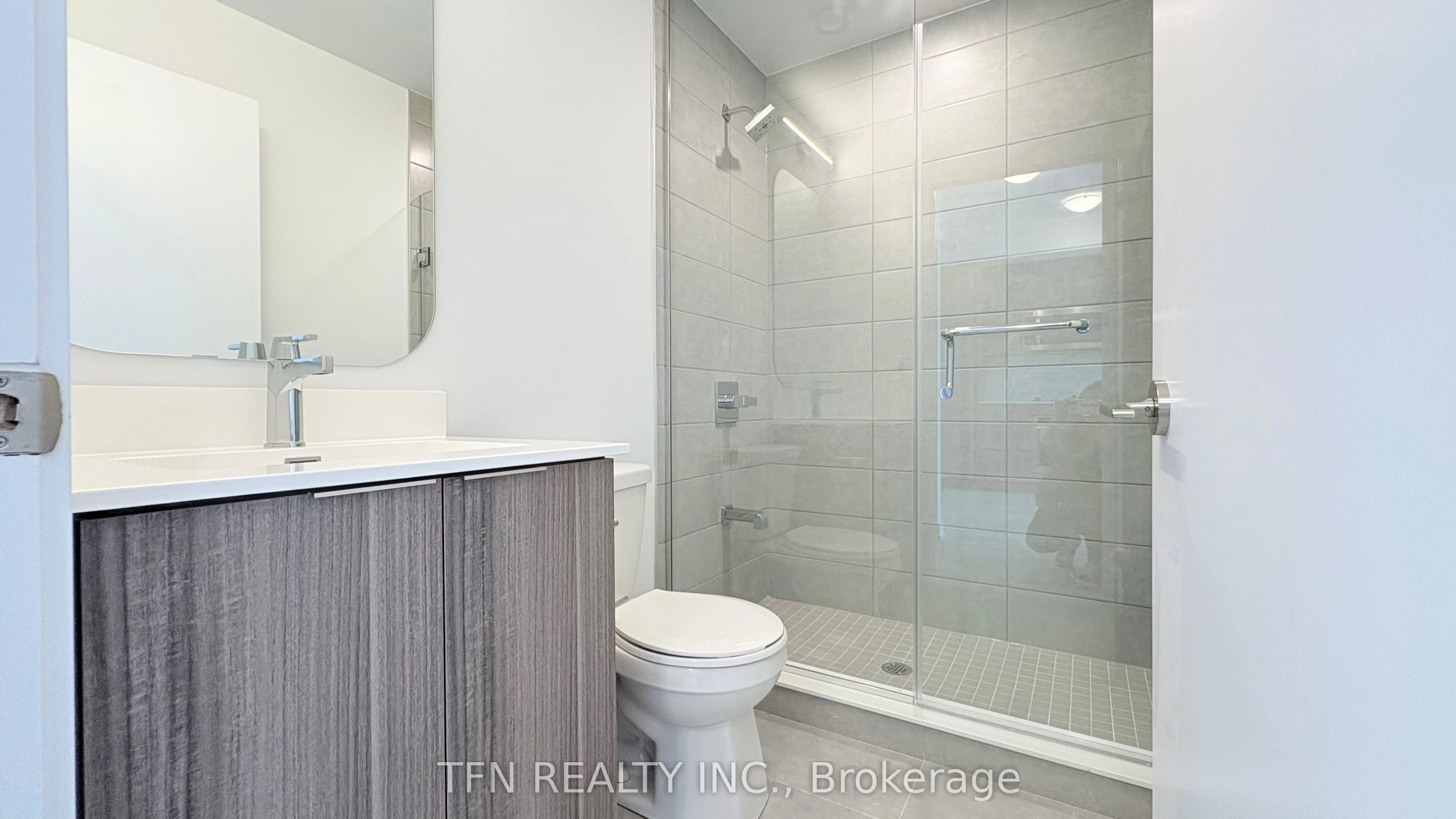 15 Richardson Street, #1404