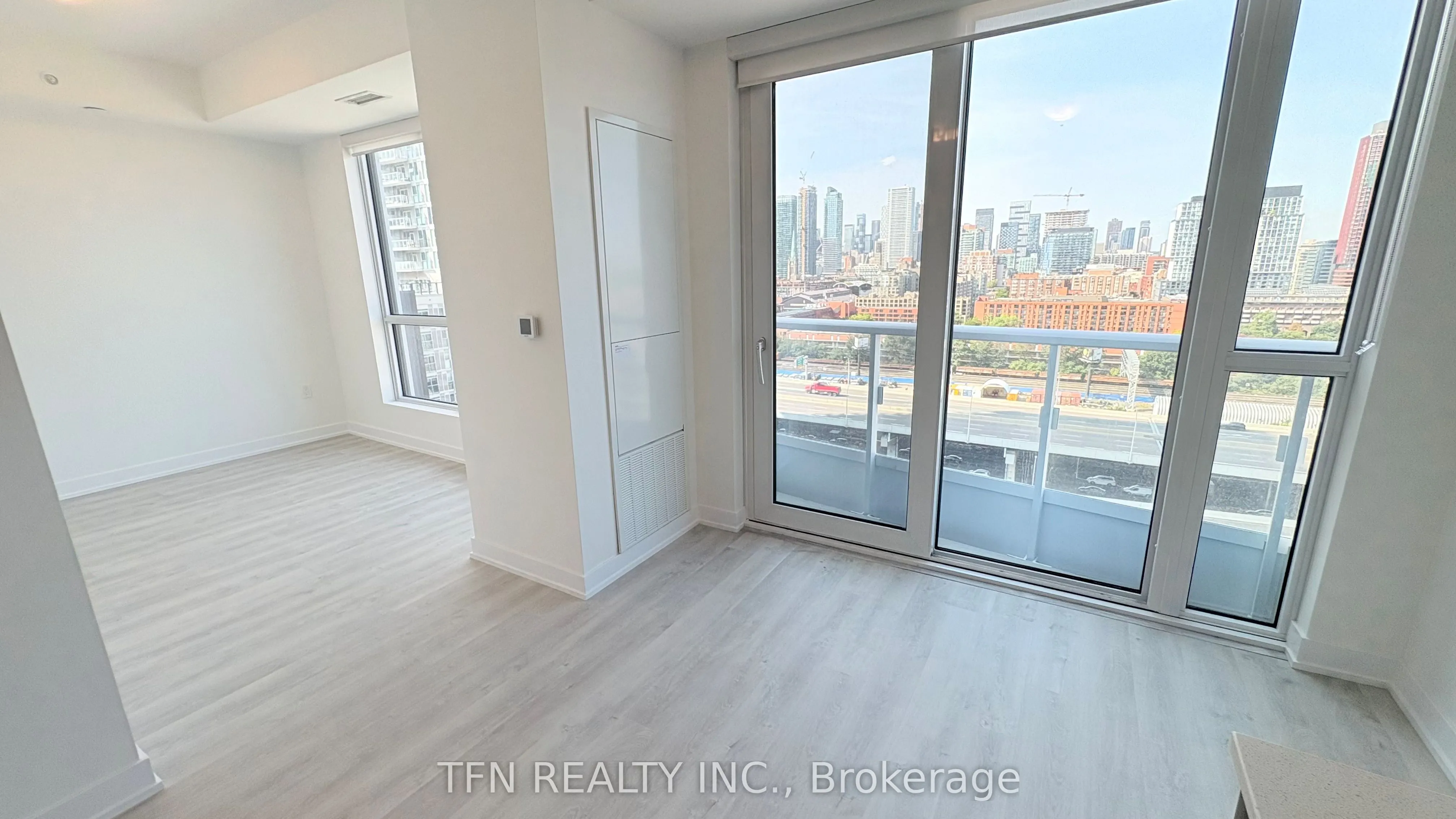 15 Richardson Street, #1404