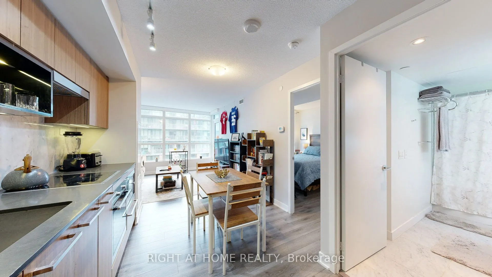 80 Queens Wharf Road, #1002