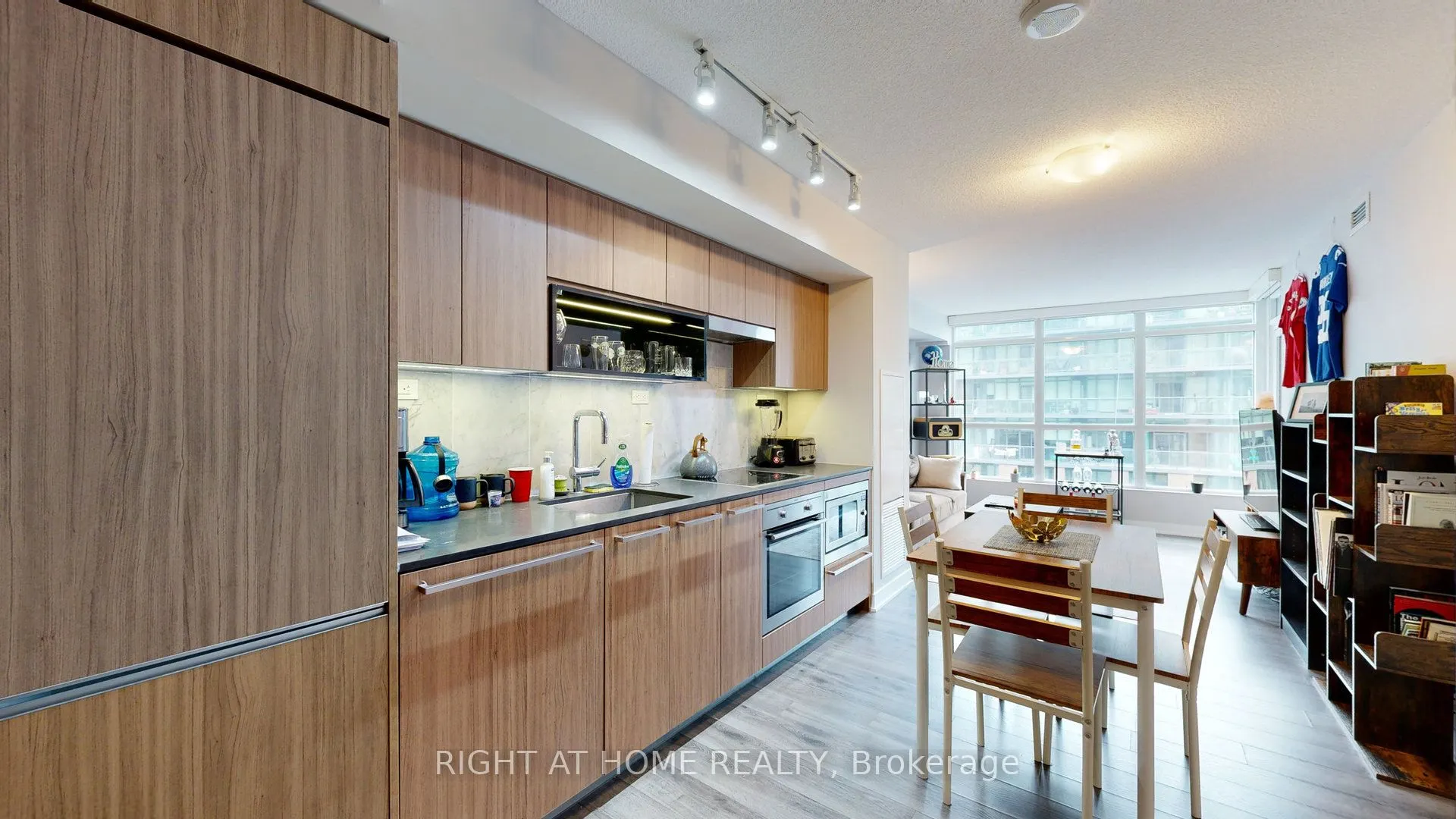 80 Queens Wharf Road, #1002
