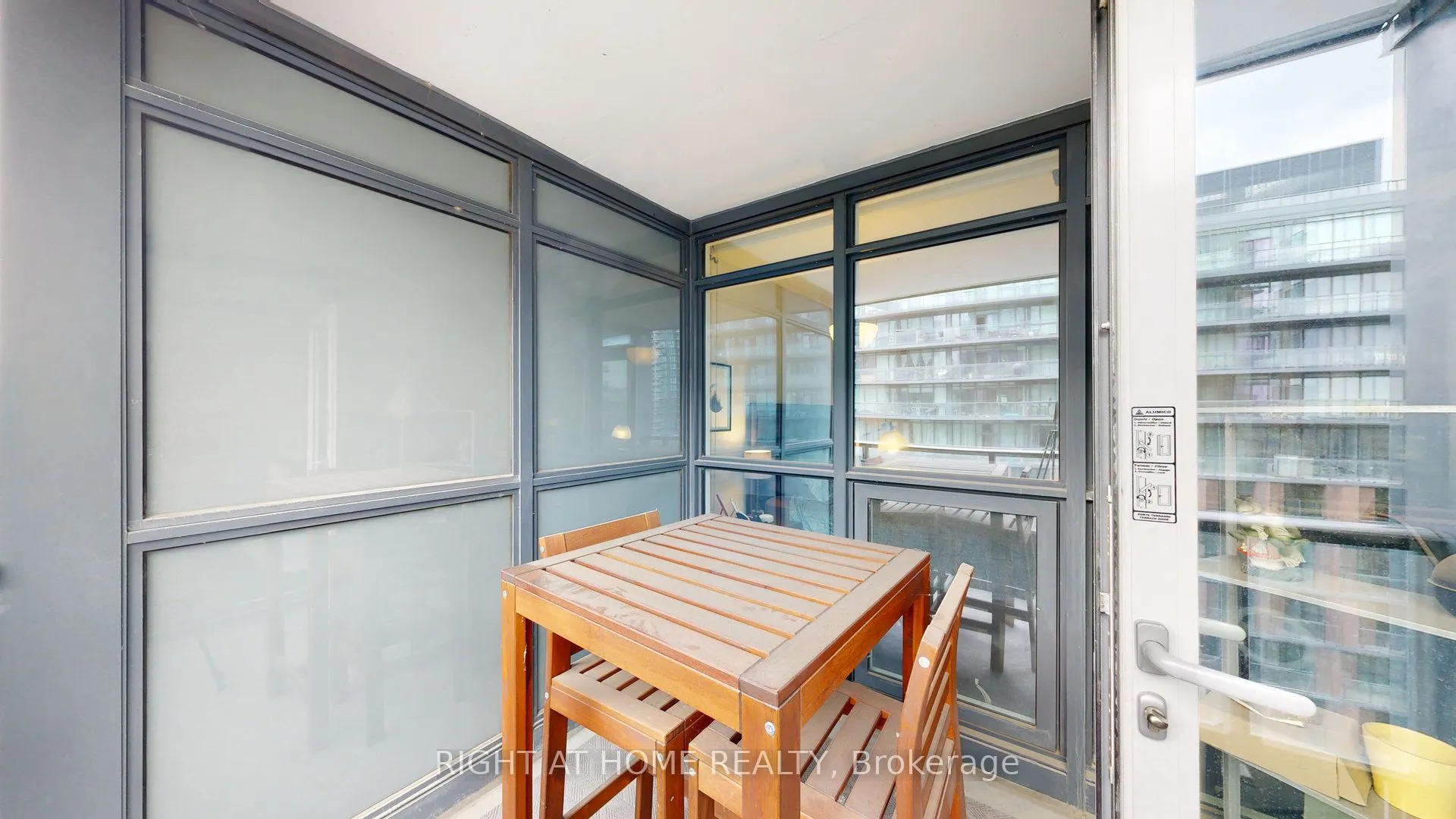80 Queens Wharf Road, #1002