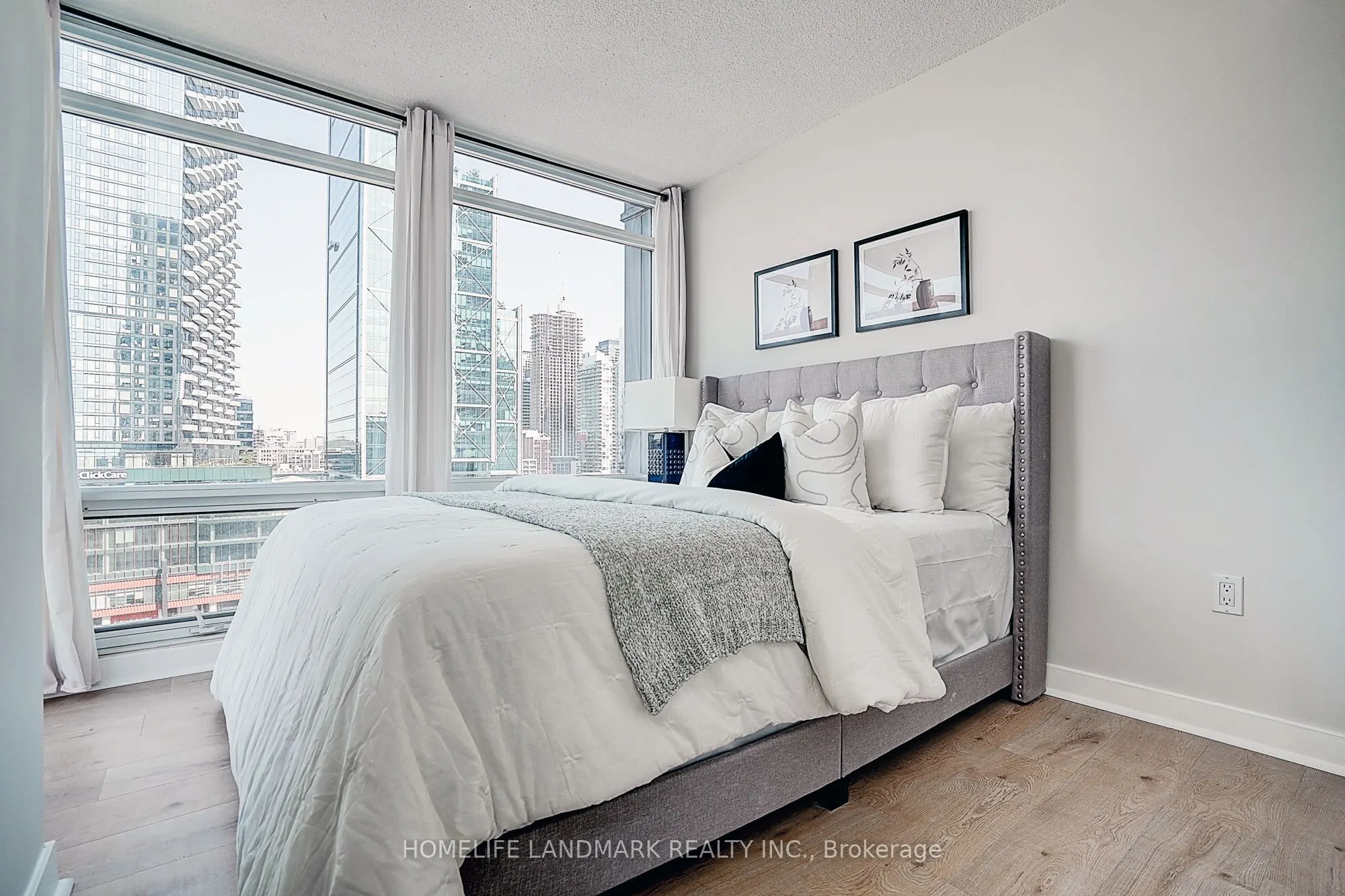 25 Telegram Mews, #1612