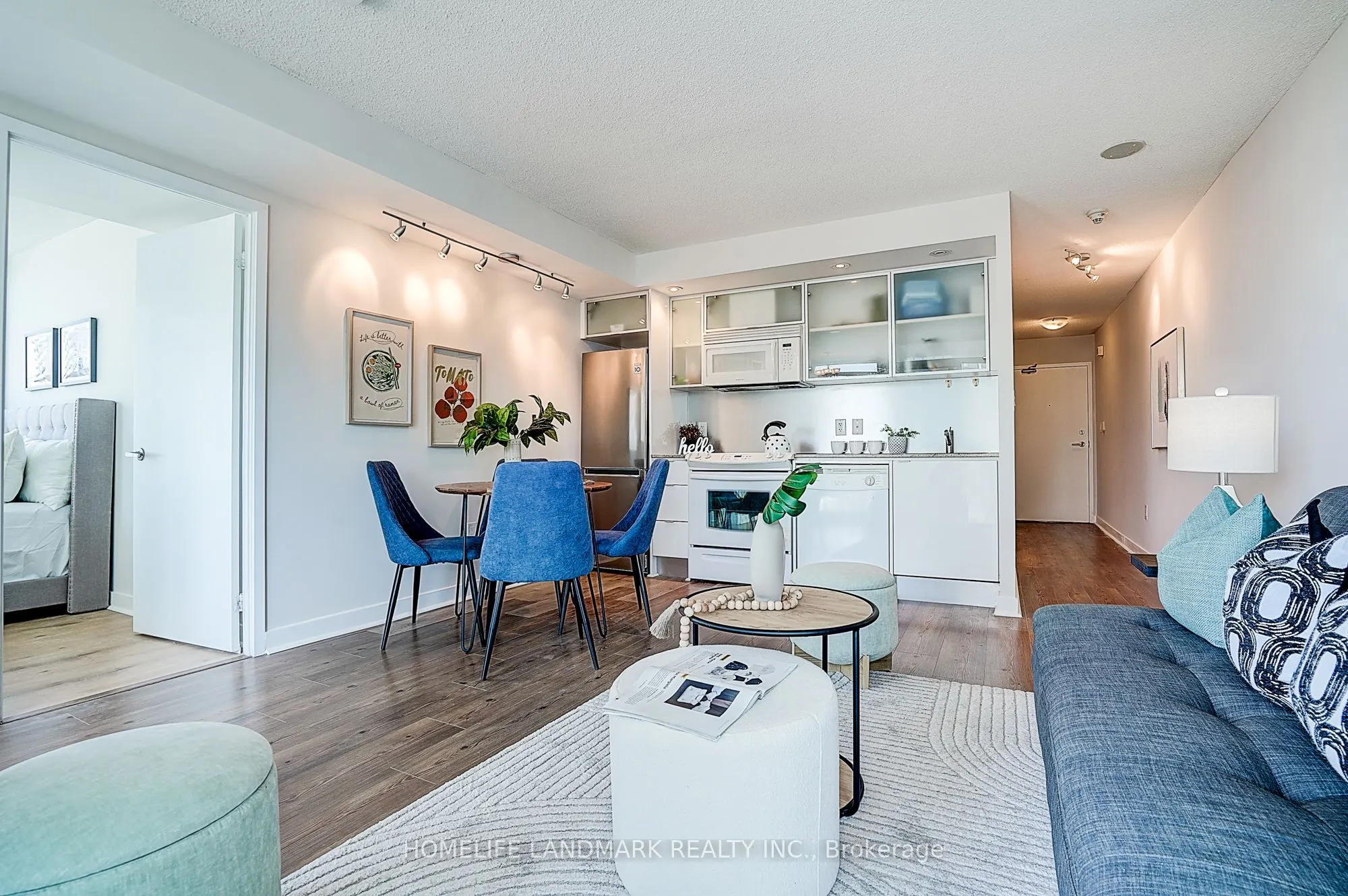 25 Telegram Mews, #1612