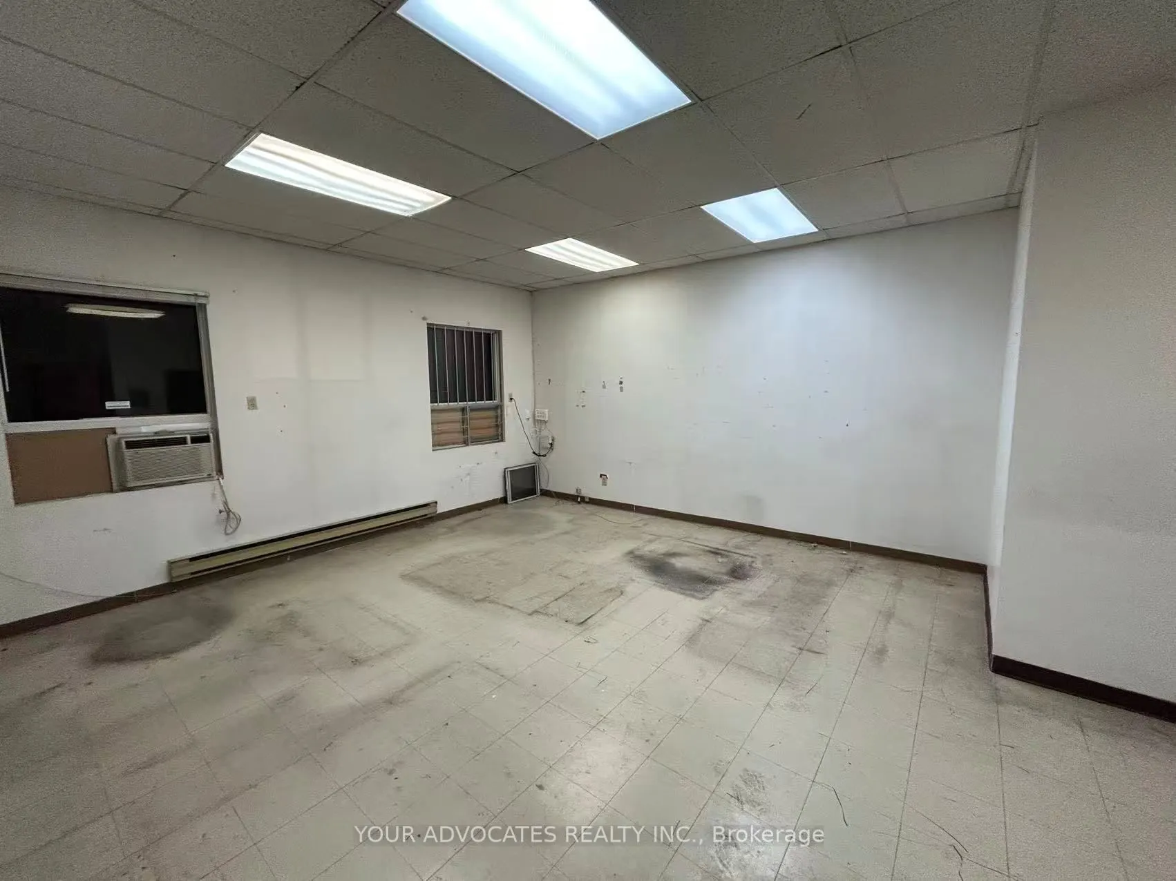 430 Dundas Street W, #203