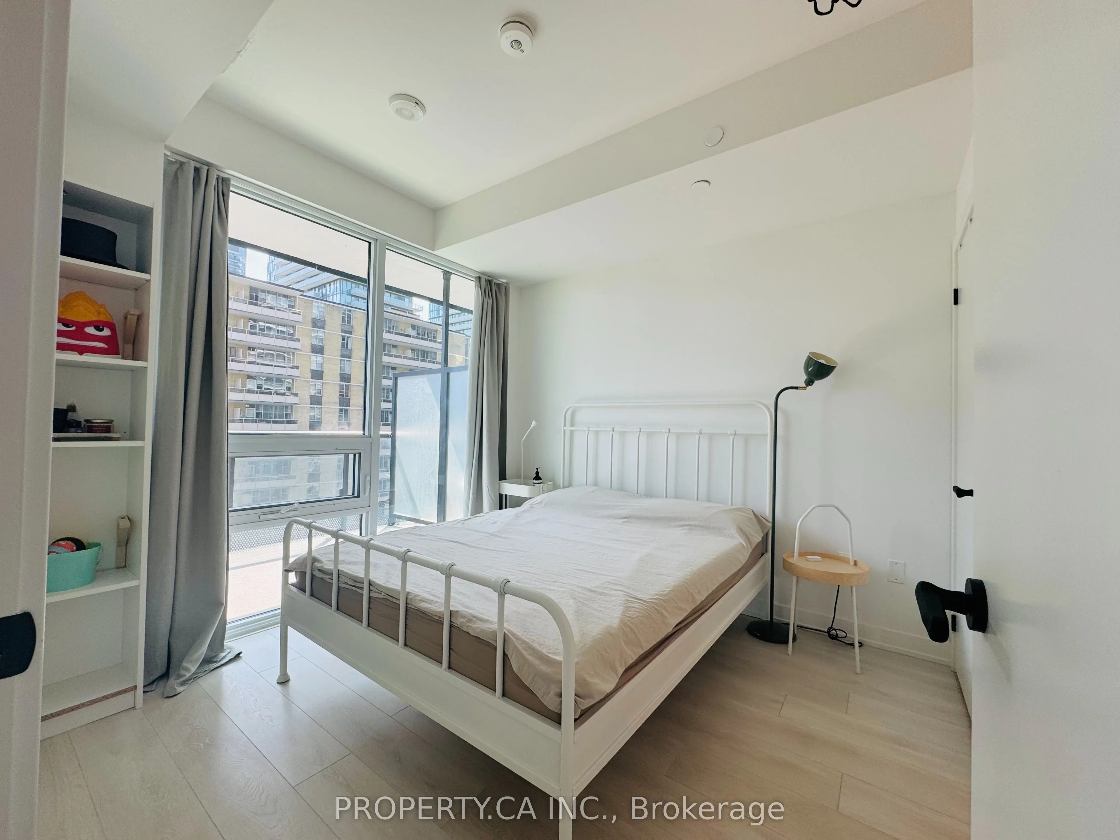 127 Broadway Avenue, #803