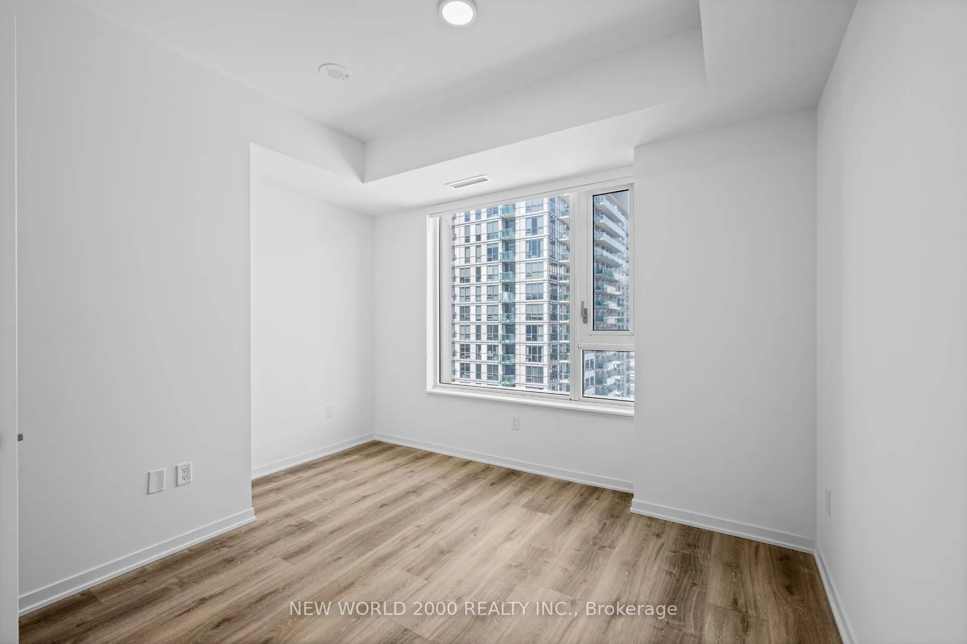 101 Roehampton Avenue, #3413