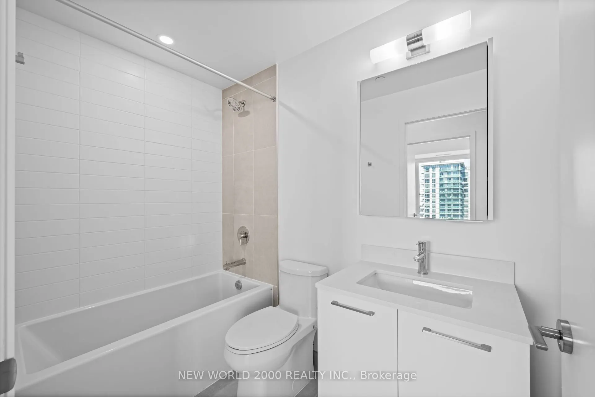 101 Roehampton Avenue, #3413