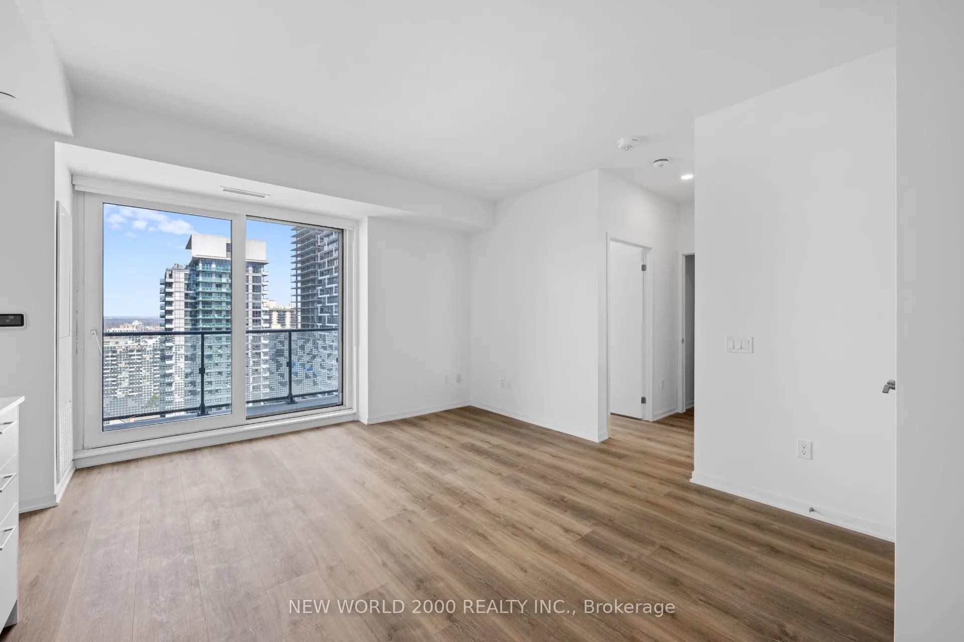 101 Roehampton Avenue, #3413