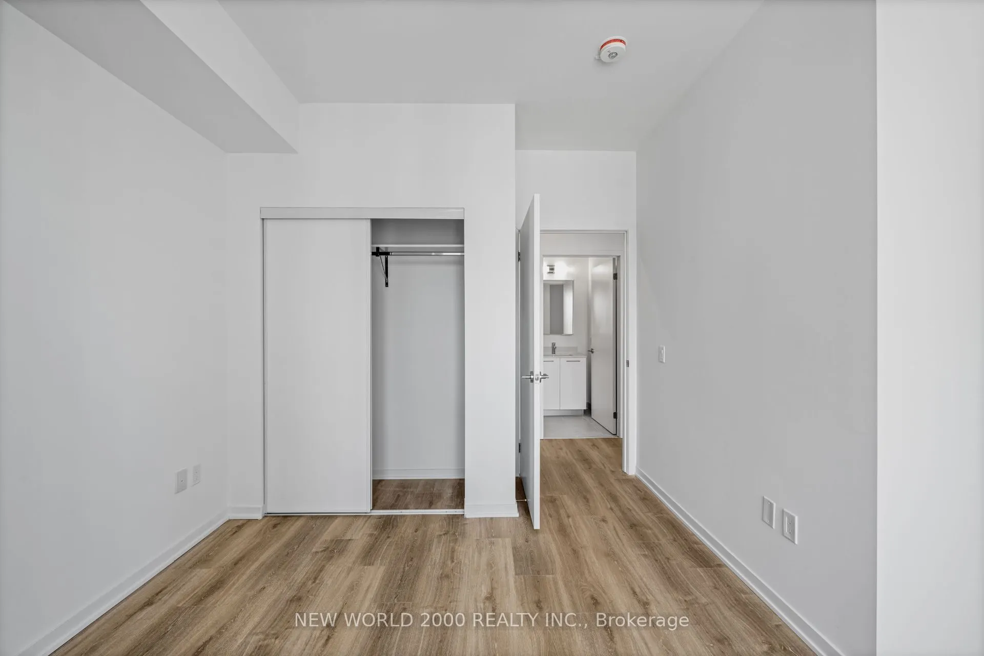 101 Roehampton Avenue, #3413