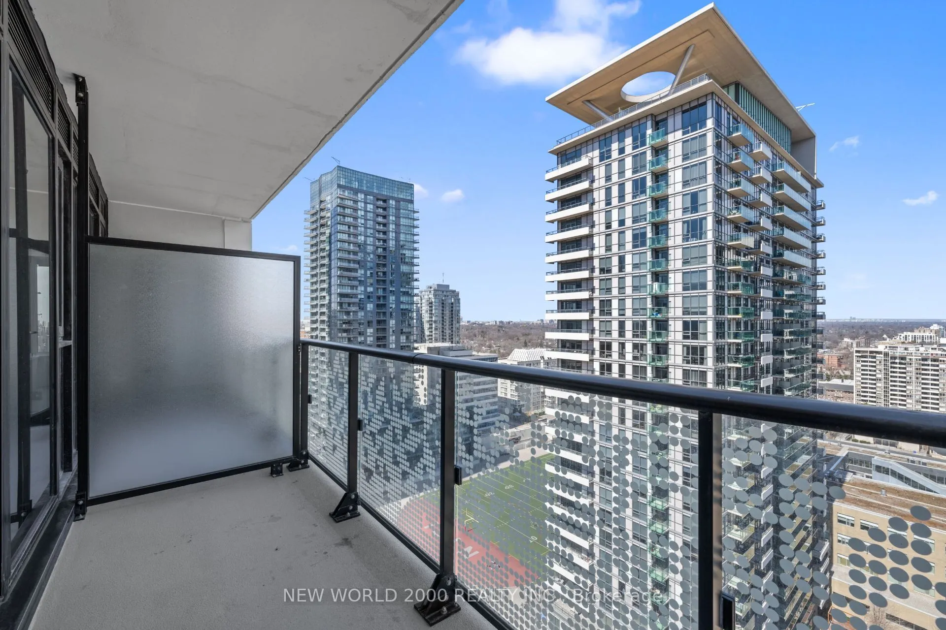 101 Roehampton Avenue, #3413