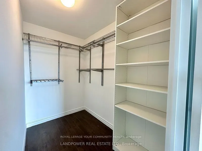 238 Doris Avenue, #1105
