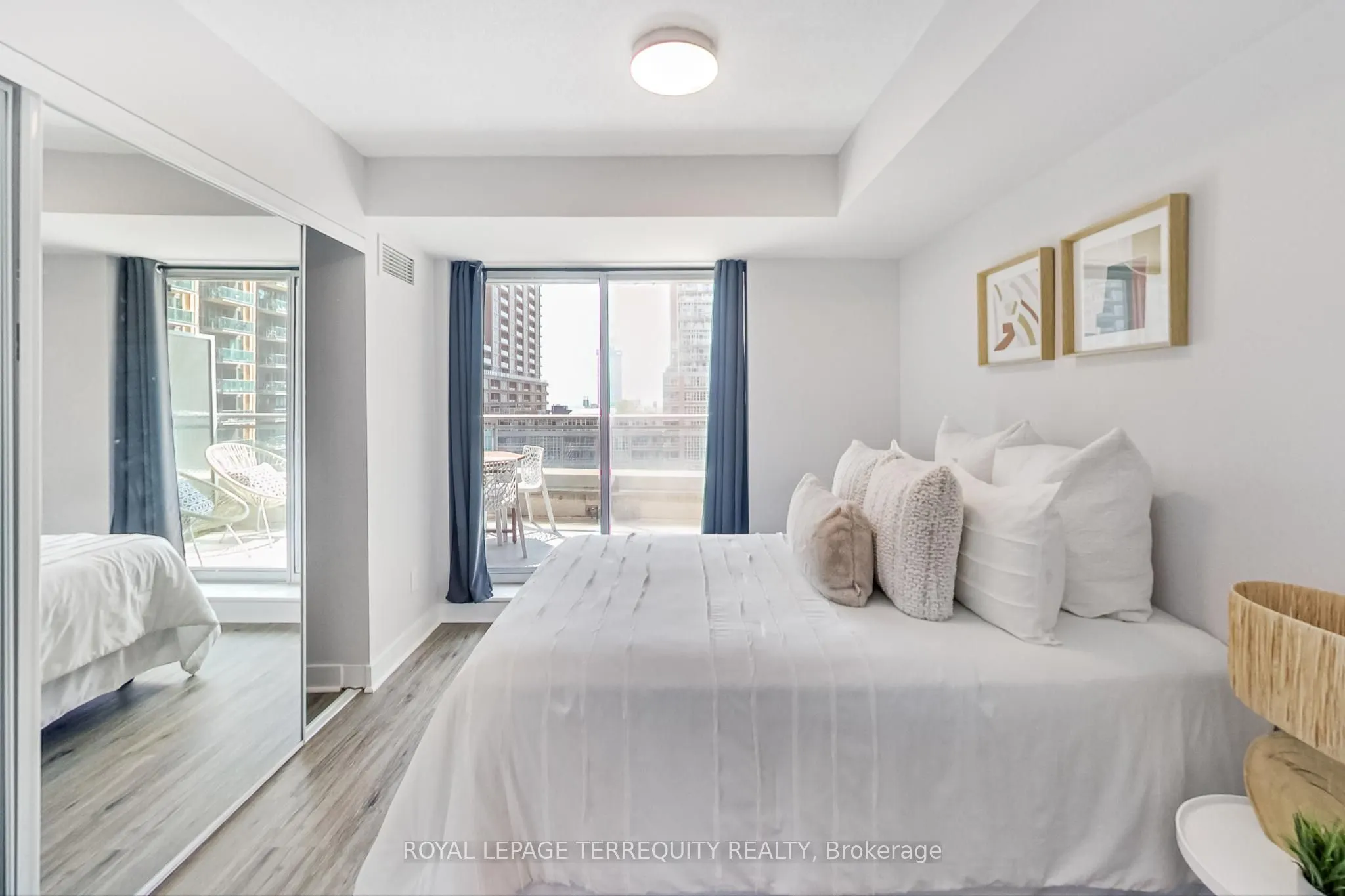 50 Lynn Williams Street, #605