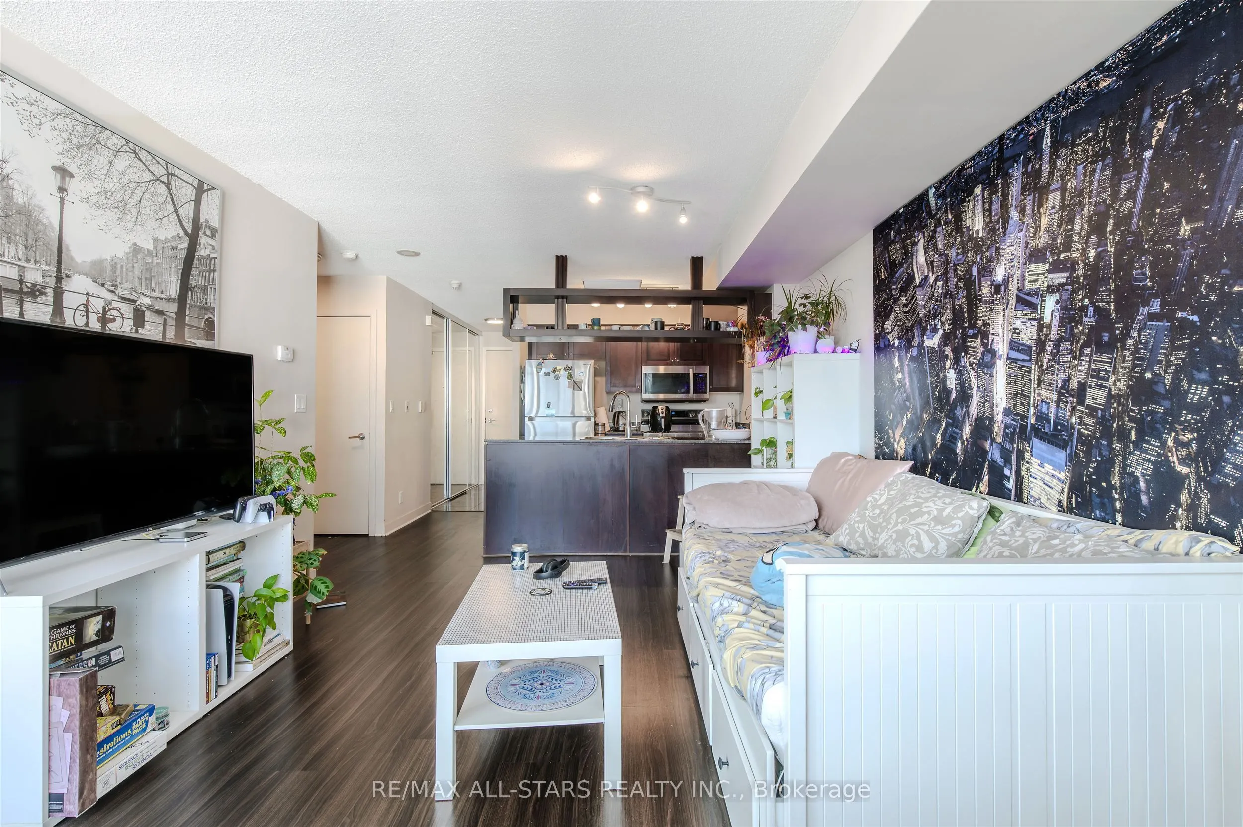 81 Navy Wharf Court, #3101