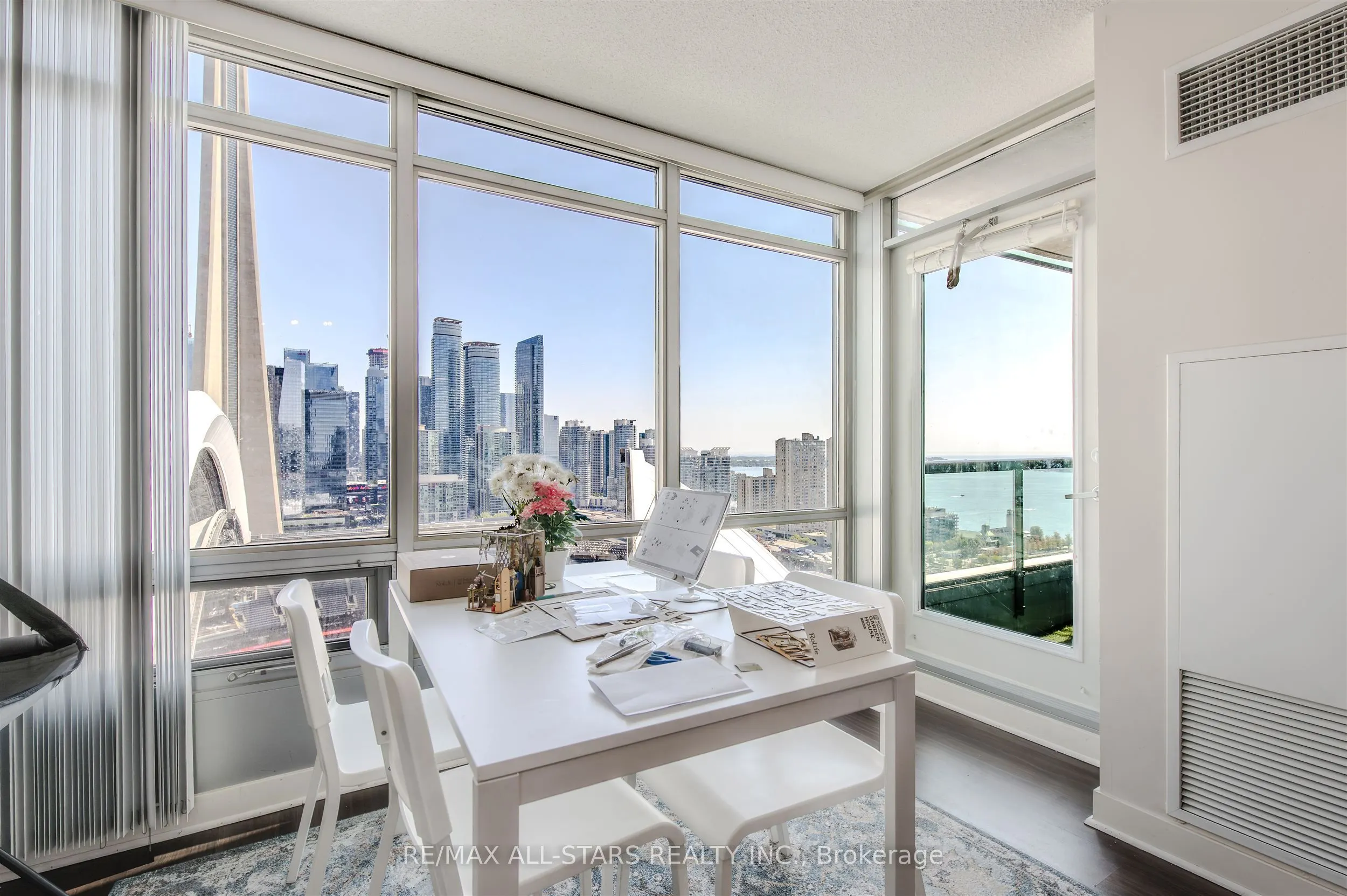 81 Navy Wharf Court, #3101