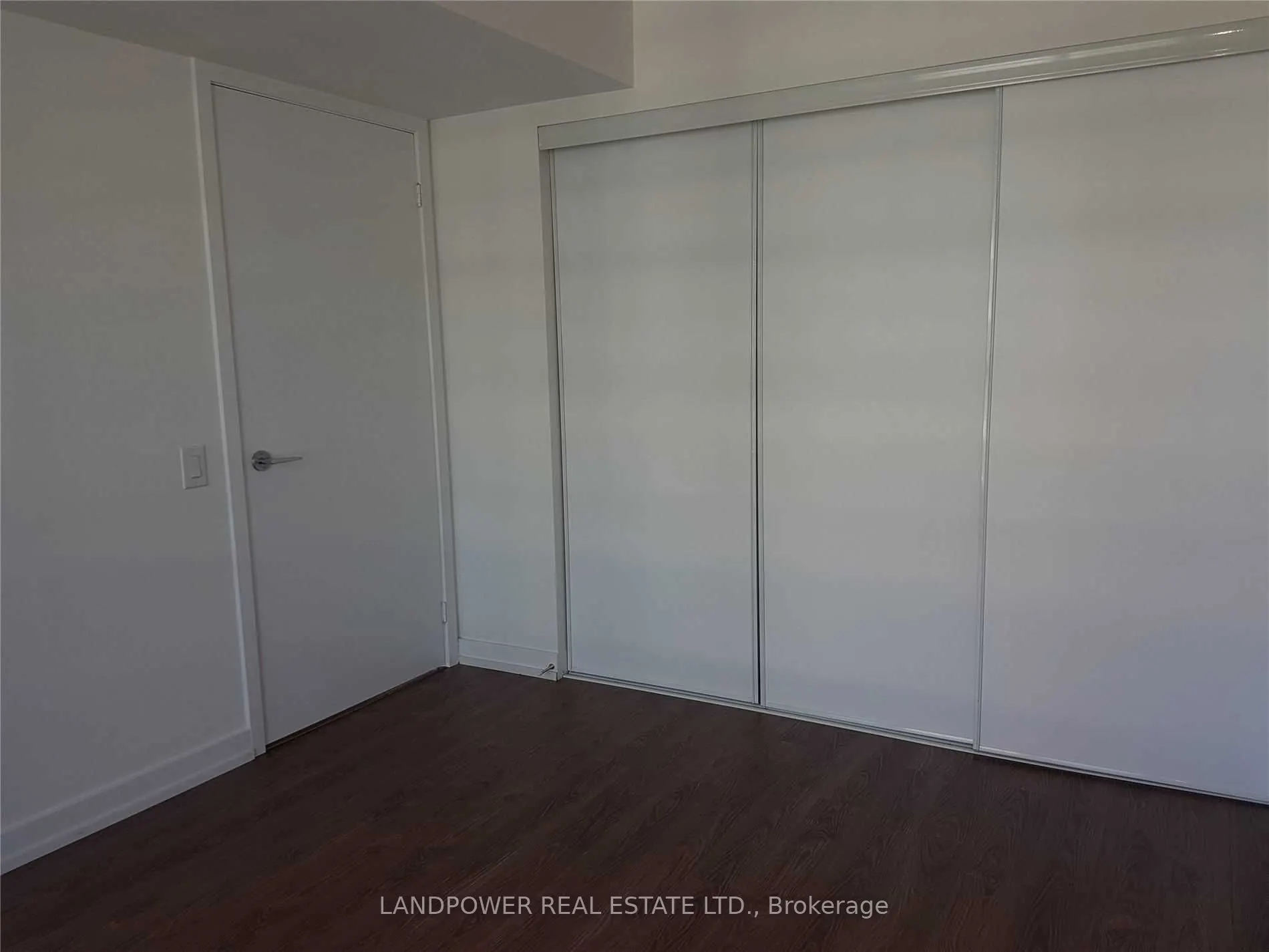 19 Singer Court, #1115