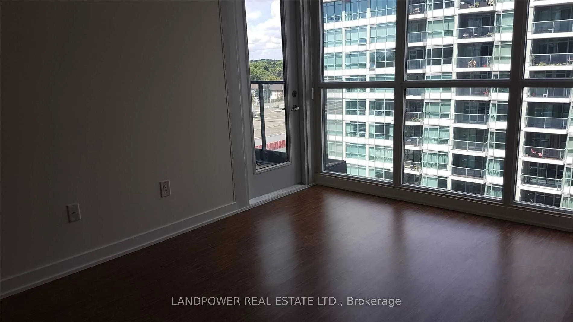 19 Singer Court, #1115