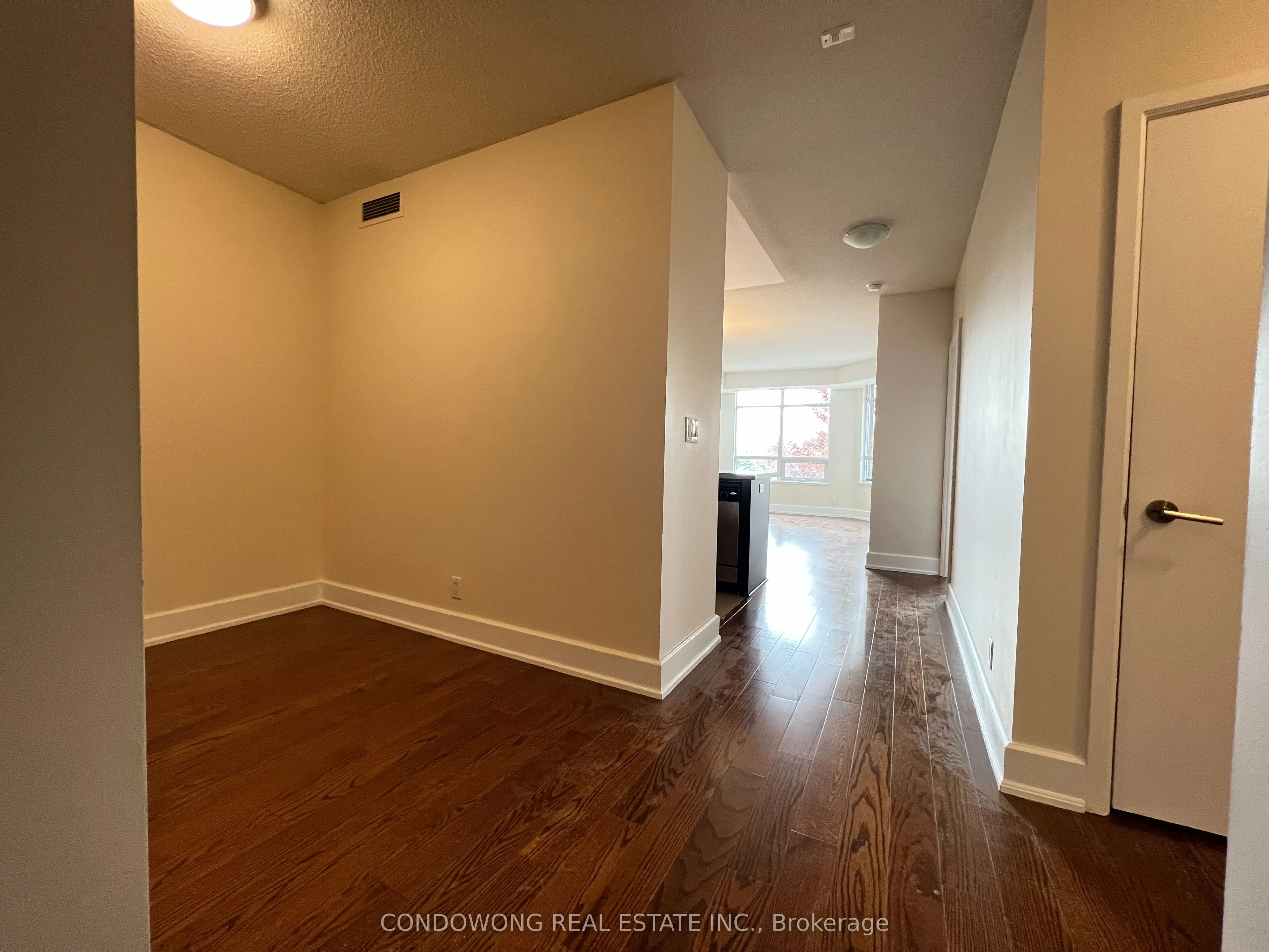 676 Sheppard Avenue E, #202