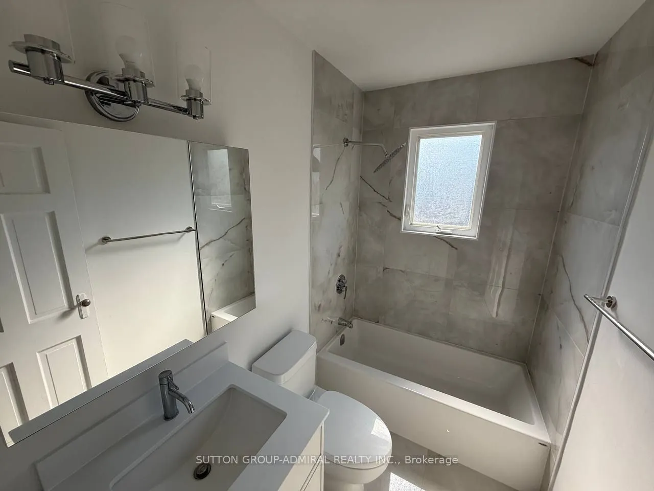 976 Avenue Road, ##Upper