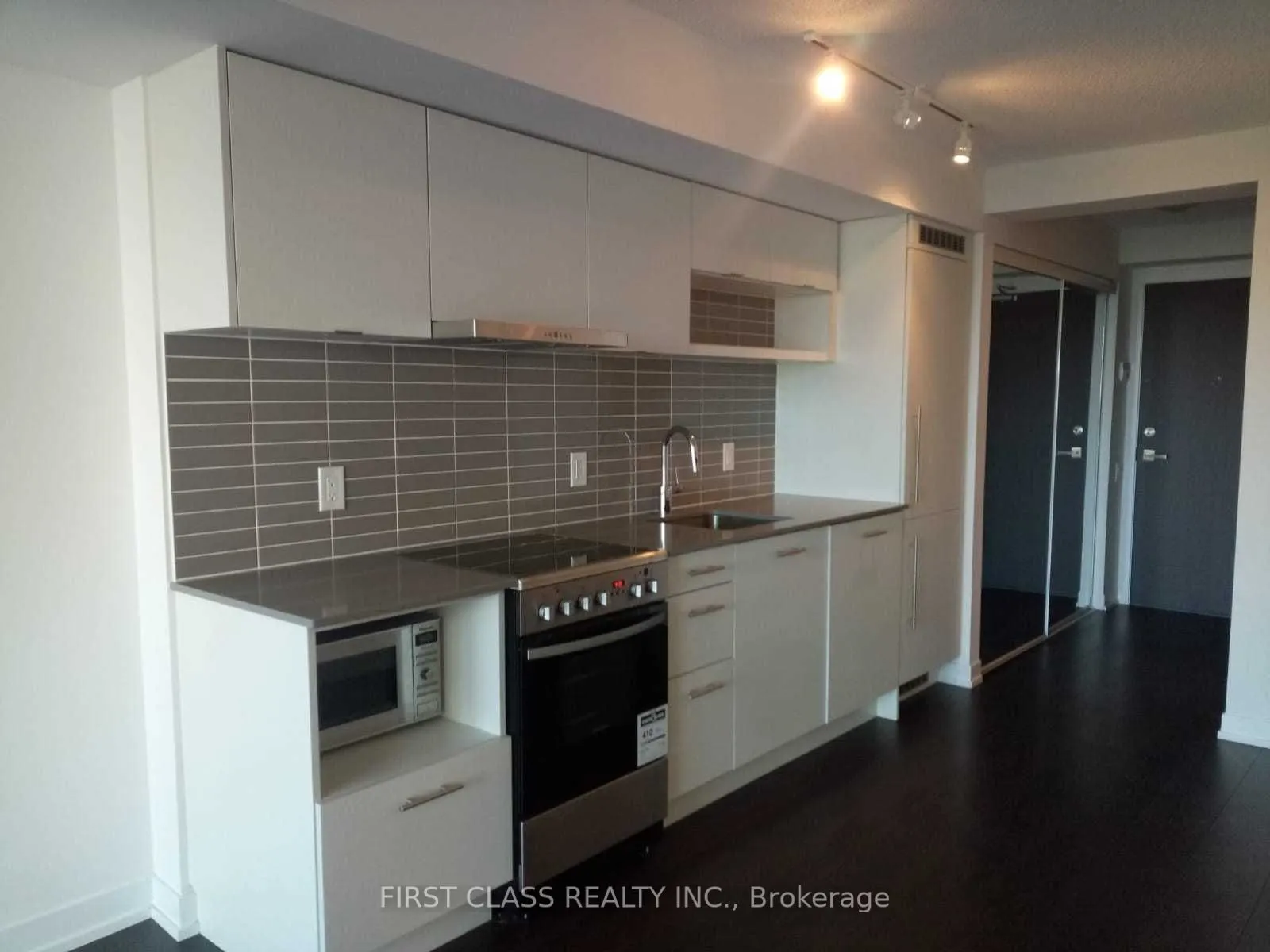 365 Church Street E, #1009