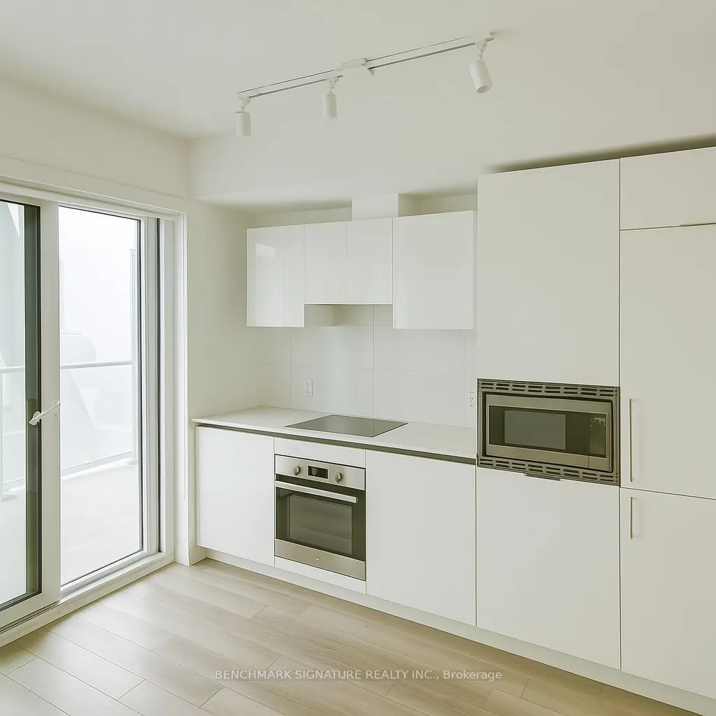 230 Simcoe Street, #1729