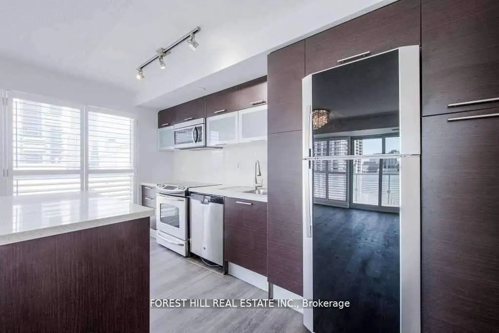 386 Yonge Street, #1615