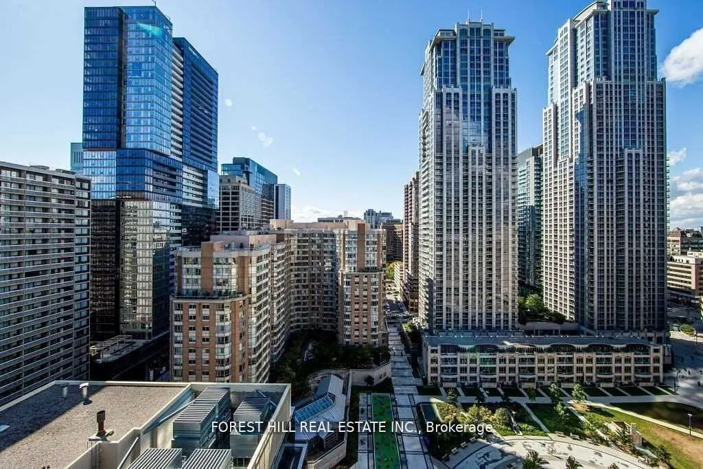 386 Yonge Street, #1615