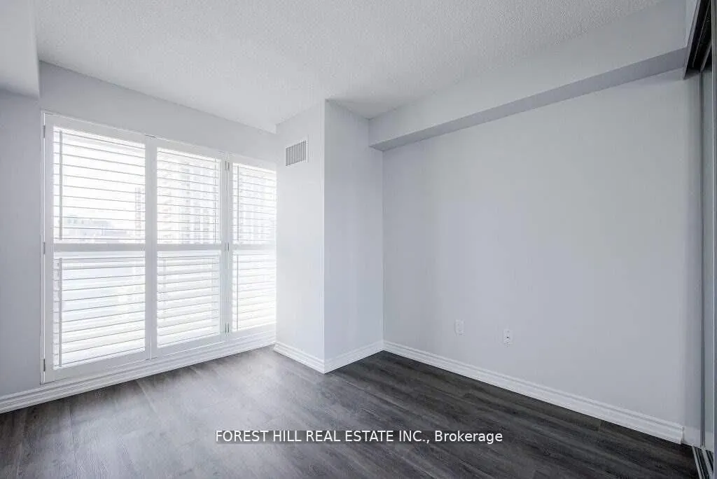386 Yonge Street, #1615
