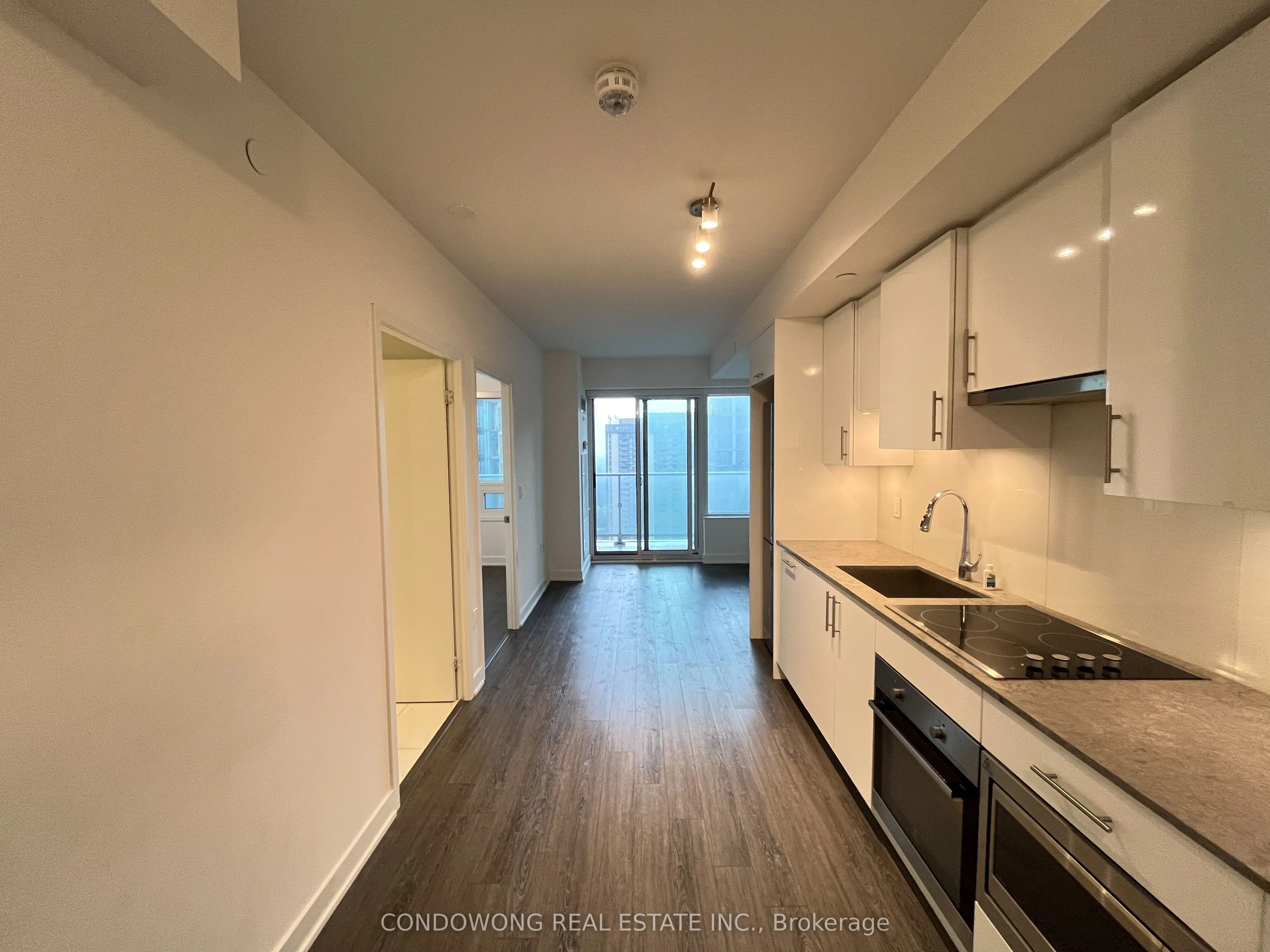 99 Broadway Avenue, #2501