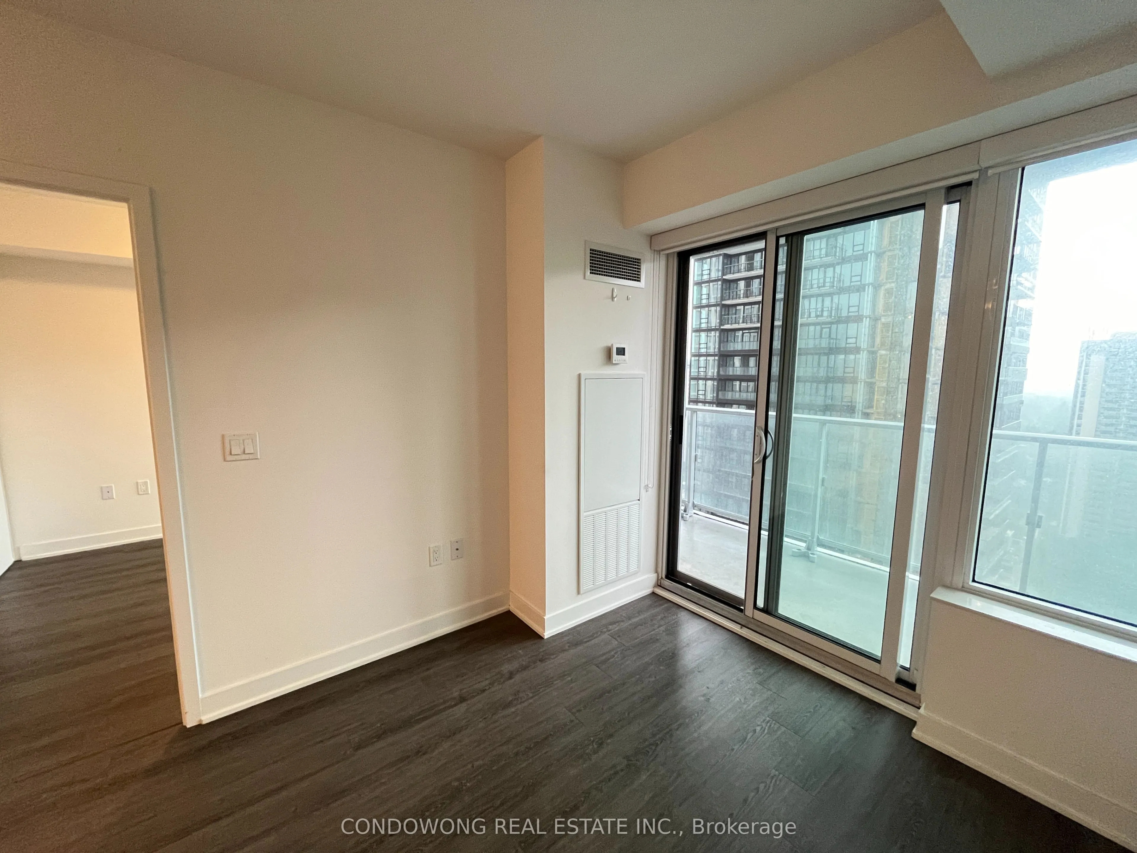 99 Broadway Avenue, #2501