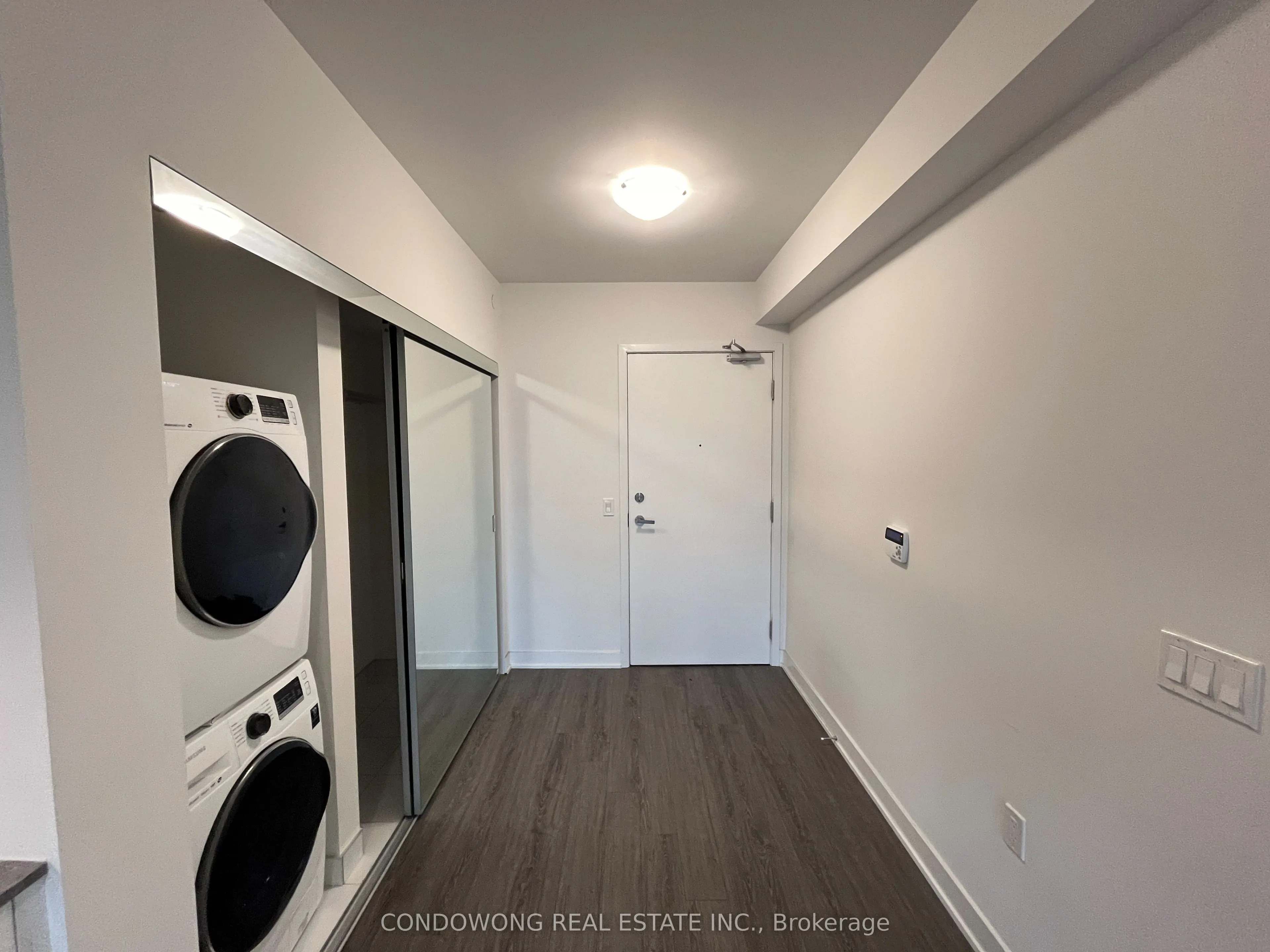 99 Broadway Avenue, #2501