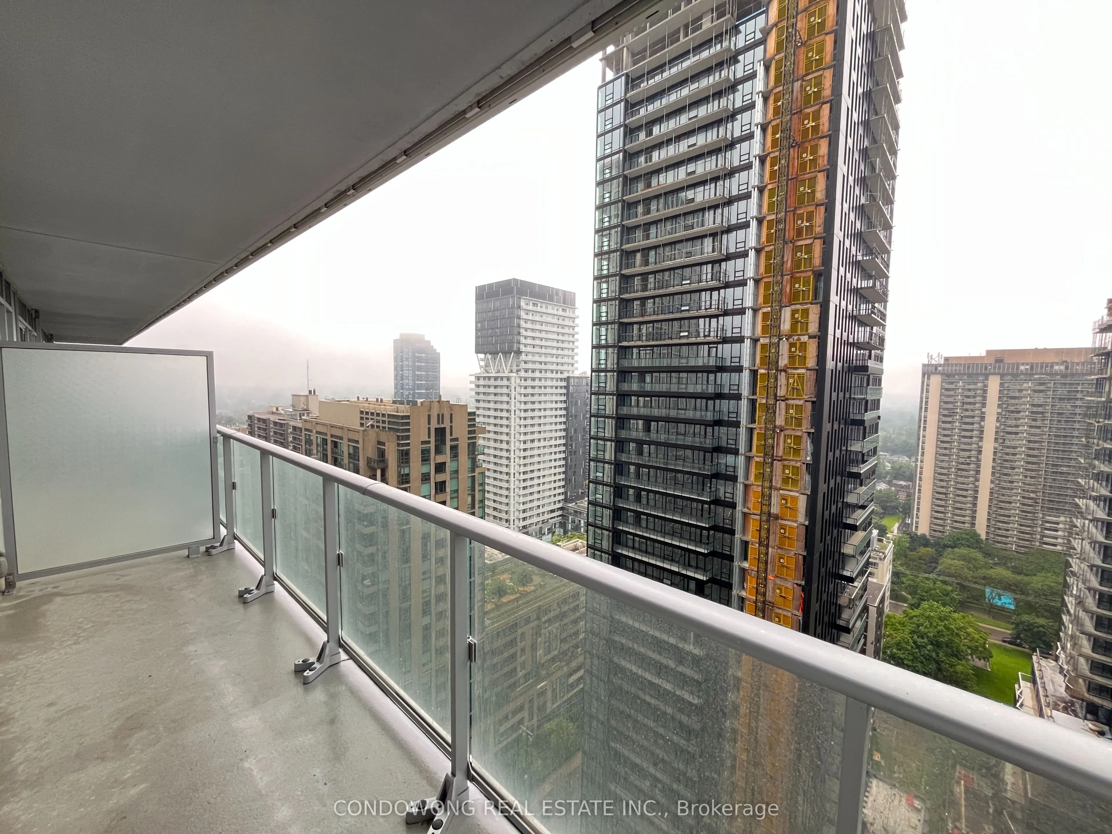 99 Broadway Avenue, #2501
