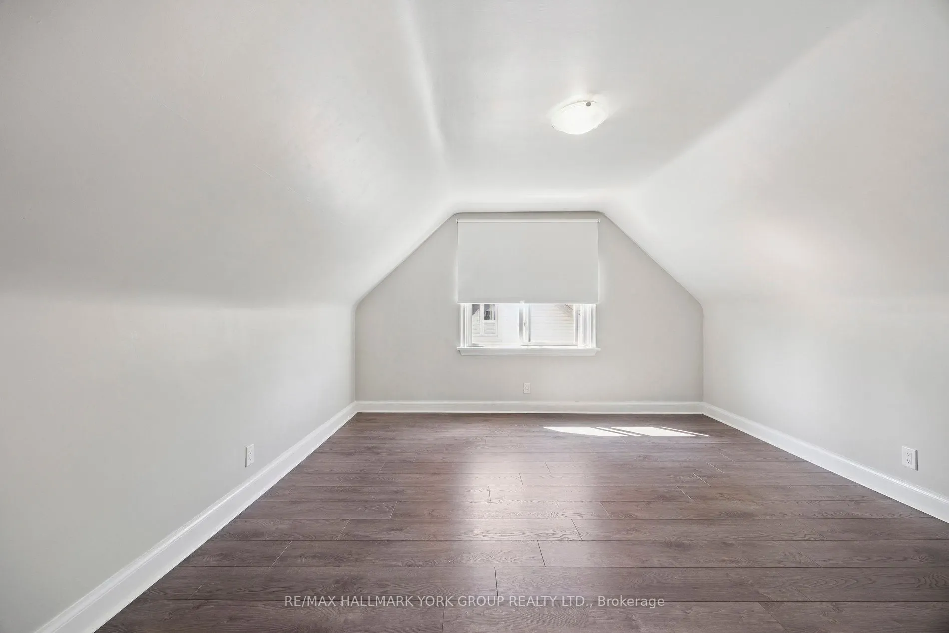 207 Maplehurst Avenue